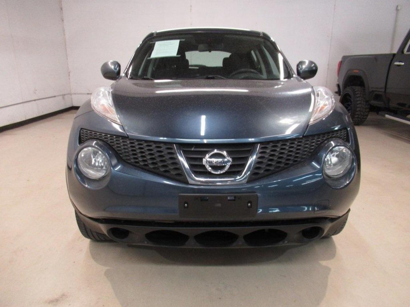 2013 Graphite Blue /Black Nissan Juke S (JN8AF5MV7DT) with an 1.6L I4 DOHC 16V engine, CVT transmission, located at 15300 Midway Rd., Addison, TX, 75001, (972) 702-0011, 32.958321, -96.838074 - Photo#5