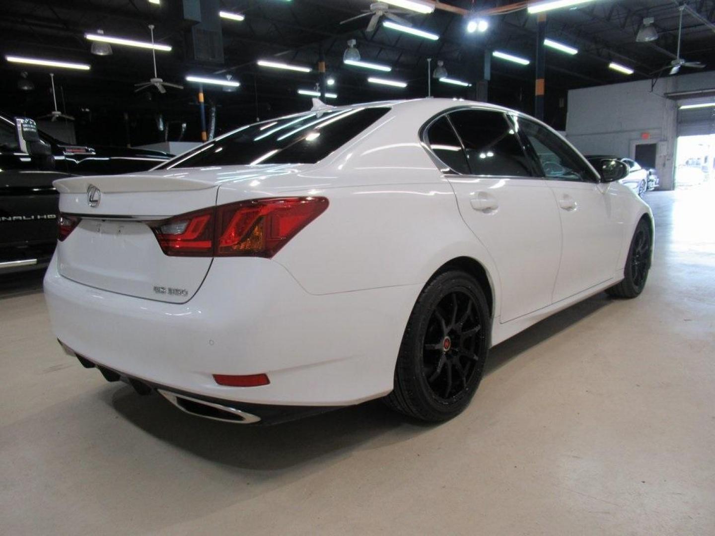 2014 White /Black Lexus GS 350 (JTHBE1BL0E5) with an 3.5L V6 DOHC 24V engine, Automatic transmission, located at 15300 Midway Rd., Addison, TX, 75001, (972) 702-0011, 32.958321, -96.838074 - HOME OF THE NO HAGGLE PRICE - WHOLESALE PRICES TO THE PUBLIC!! GS 350, 4D Sedan, 3.5L V6 DOHC 24V, 8-Speed Automatic with Sequential Shift, RWD, White, Black Leather.<br><br>White 2014 Lexus GS 350<br><br>19/29 City/Highway MPG<br><br>Awards:<br> * JD Power Vehicle Dependability Study (VDS) * JD - Photo#2