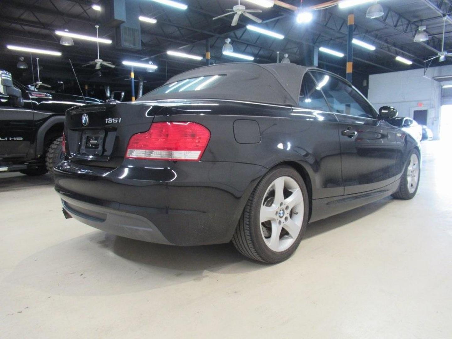 2008 Jet Black /Black Boston BMW 1 Series 135i (WBAUN93548V) with an 3.0L I6 DOHC 24V Twin Turbocharged engine, Automatic transmission, located at 15300 Midway Rd., Addison, TX, 75001, (972) 702-0011, 32.958321, -96.838074 - HOME OF THE NO HAGGLE PRICE - WHOLESALE PRICES TO THE PUBLIC!! 135i, 2D Convertible, 3.0L I6 DOHC 24V Twin Turbocharged, 6-Speed Automatic Steptronic, RWD, Jet Black, Black Boston Leather.<br><br>Jet Black 2008 BMW 1 Series 135i<br><br>17/26 City/Highway MPG<br><br>Awards:<br> * 2008 KBB.com Brand - Photo#9