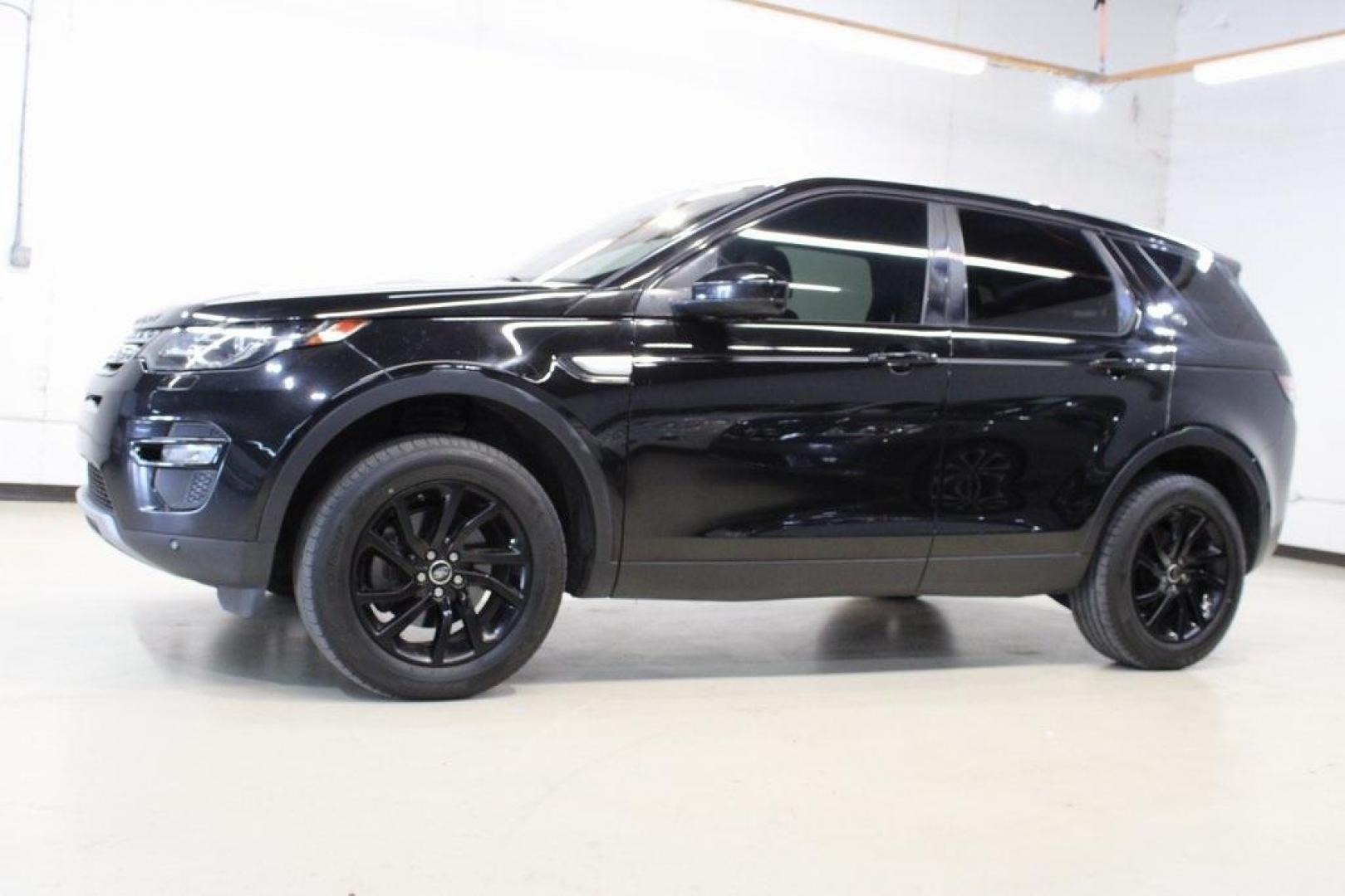 2016 Santorini Black Metallic /Ebony/Ebony Land Rover Discovery Sport HSE (SALCR2BG5GH) with an 2.0L I4 Turbocharged engine, Automatic transmission, located at 15300 Midway Rd., Addison, TX, 75001, (972) 702-0011, 32.958321, -96.838074 - HOME OF THE NO HAGGLE PRICE - WHOLESALE PRICES TO THE PUBLIC!! Discovery Sport HSE, 4D Sport Utility, 2.0L I4 Turbocharged, 9-Speed Automatic, 4WD, Black, Ebony/Ebony Leather.<br><br>Black 2016 Land Rover Discovery Sport HSE<br><br>20/26 City/Highway MPG<br><br>Awards:<br> * ALG Residual Value Awar - Photo#4