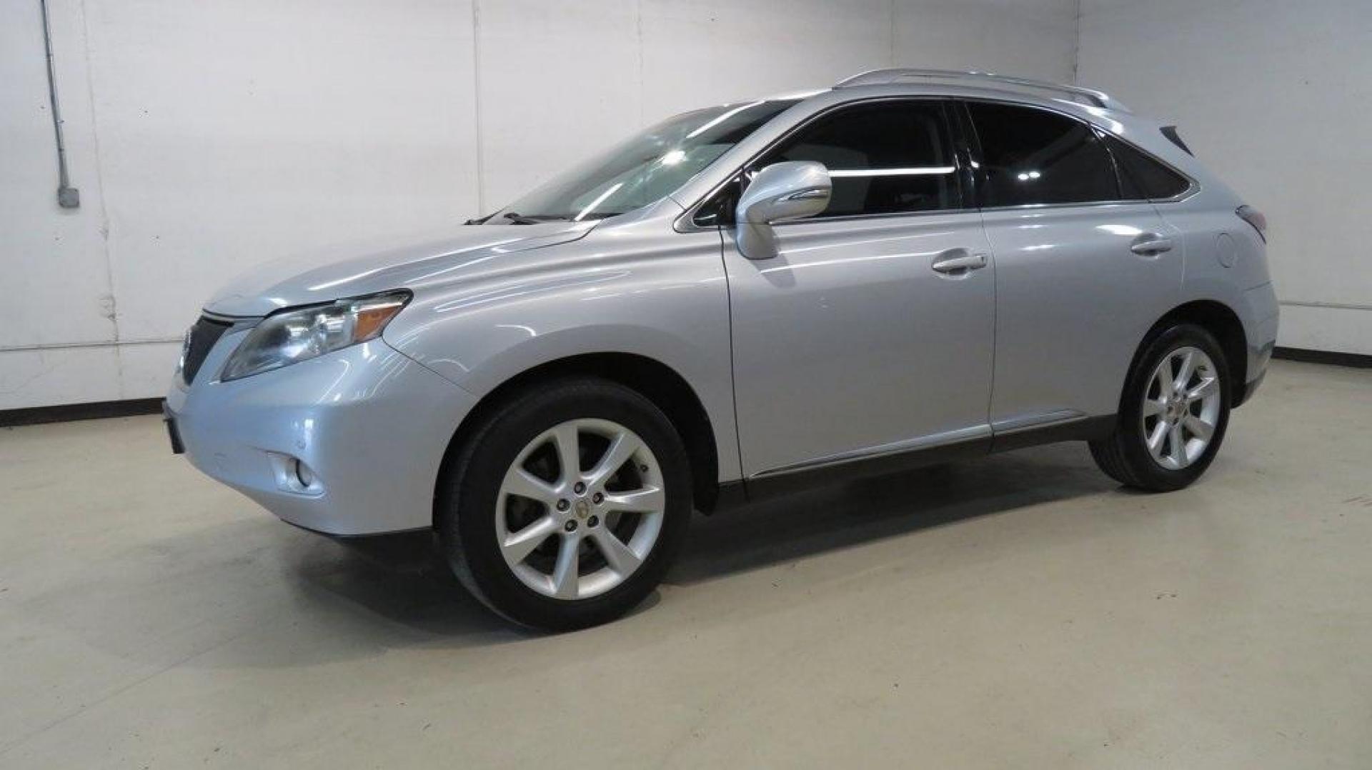 2011 Smoky Granite Mica /Parchment Lexus RX 350 (2T2ZK1BA7BC) with an 3.5L V6 DOHC Dual VVT-i 24V engine, Automatic transmission, located at 15300 Midway Rd., Addison, TX, 75001, (972) 702-0011, 32.958321, -96.838074 - HOME OF THE NO HAGGLE PRICE - WHOLESALE PRICES TO THE PUBLIC!! RX 350, 4D Sport Utility, 3.5L V6 DOHC Dual VVT-i 24V, 6-Speed Automatic with Sequential Shift ECT-i, FWD, Silver, Parchment w/Semi-Aniline Leather Seat Trim or Smooth Perforated Leather Seat Trim.<br><br>Silver 2011 Lexus RX 350<br><br> - Photo#4