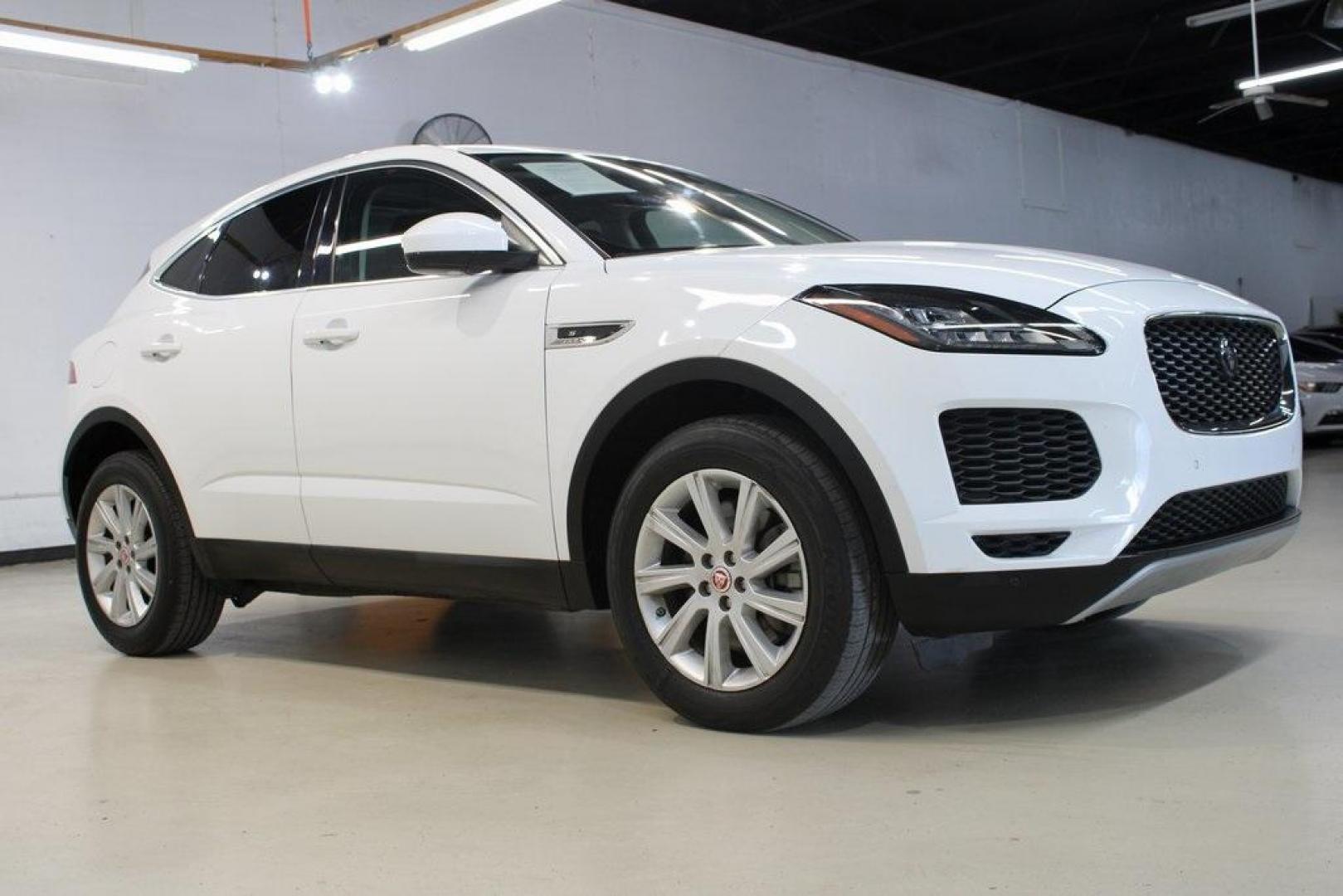 2018 Fuji White /Ebony/Ebony Jaguar E-PACE S (SADFJ2FX2J1) with an 2.0L I4 Turbocharged engine, Automatic transmission, located at 15300 Midway Rd., Addison, TX, 75001, (972) 702-0011, 32.958321, -96.838074 - Photo#6