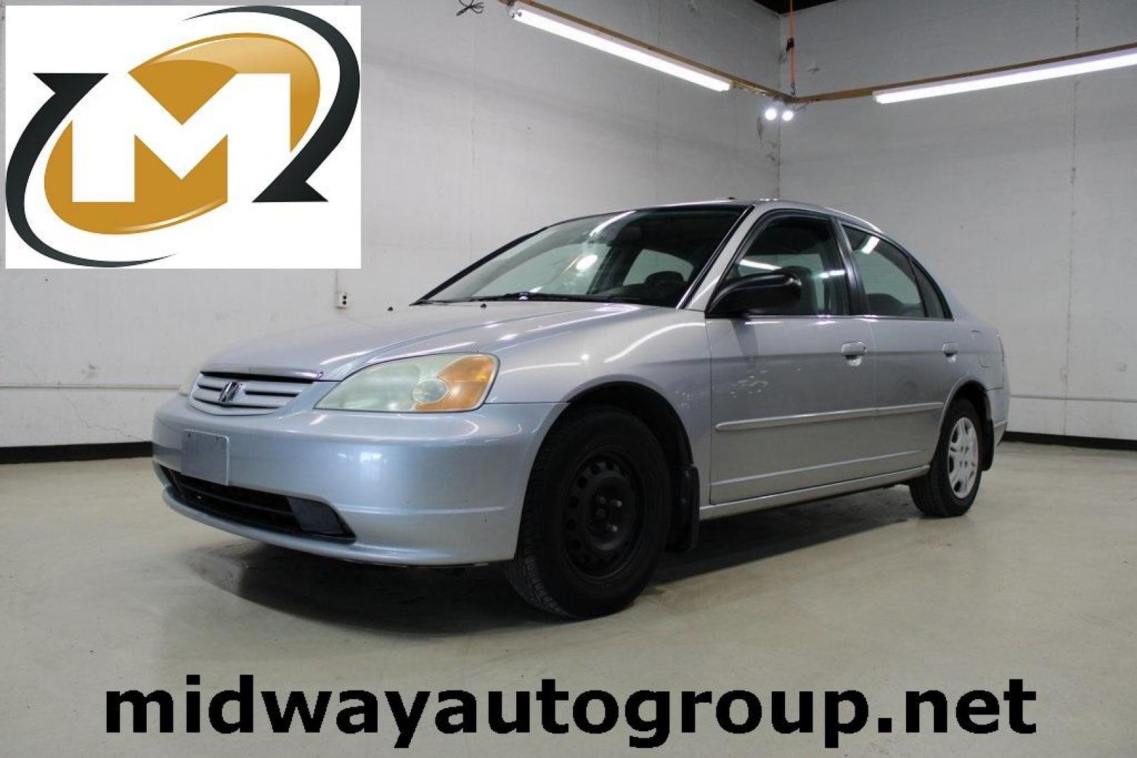 2002 Silver Honda Civic LX (1HGES16522L) with an 1.7L I4 SMPI SOHC engine, Automatic transmission, located at 15300 Midway Rd., Addison, TX, 75001, (972) 702-0011, 32.958321, -96.838074 - Photo#0