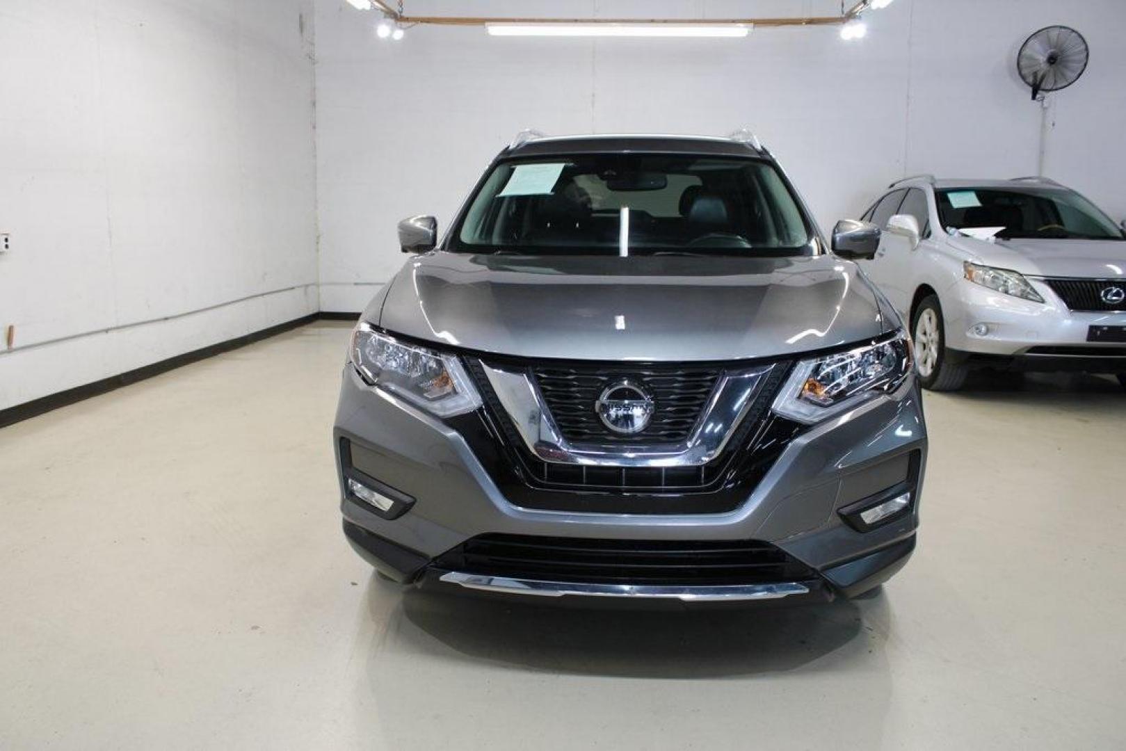 2020 Gun Metallic /Charcoal Nissan Rogue SL (5N1AT2MT2LC) with an 2.5L I4 DOHC 16V engine, CVT transmission, located at 15300 Midway Rd., Addison, TX, 75001, (972) 702-0011, 32.958321, -96.838074 - HOME OF THE NO HAGGLE PRICE - WHOLESALE PRICES TO THE PUBLIC!! Rogue SL, 4D Sport Utility, 2.5L I4 DOHC 16V, CVT with Xtronic, FWD, Gun Metallic, Charcoal Leather.<br><br>Gun Metallic 2020 Nissan Rogue SL<br><br>26/33 City/Highway MPG<br><br><br>At Midway Auto Group, we strive to provide you with th - Photo#5