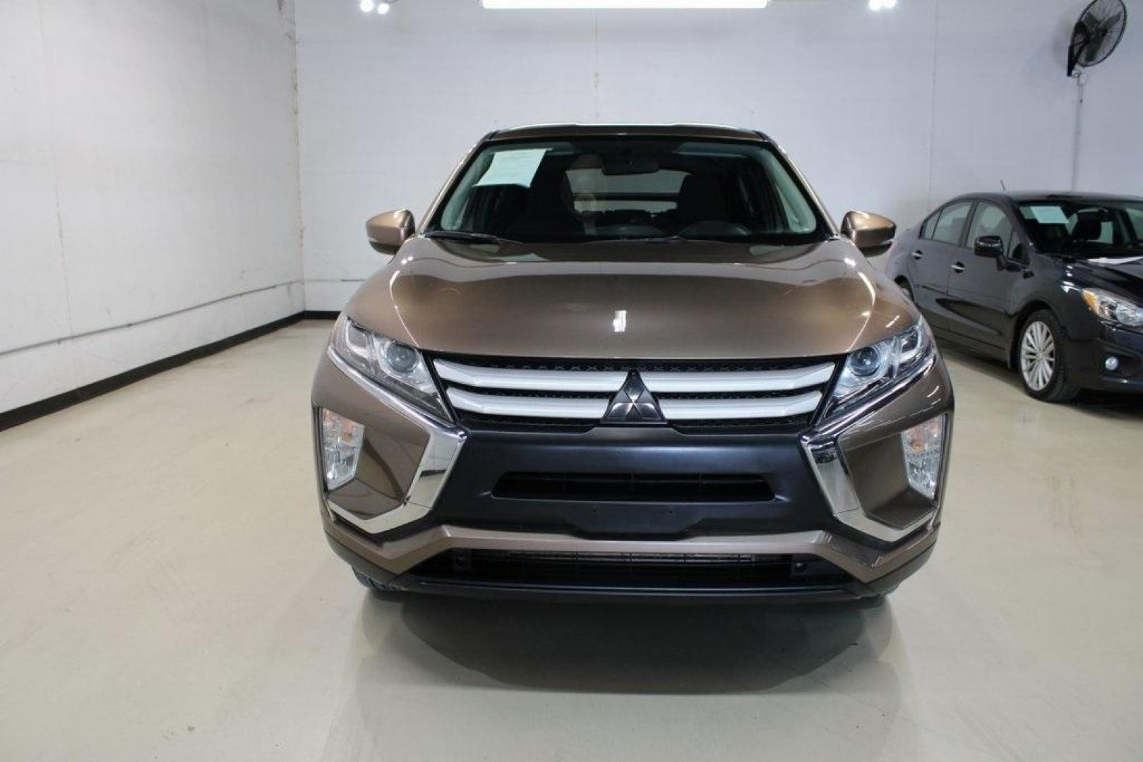 2018 Bronze Metallic Mitsubishi Eclipse Cross ES (JA4AT3AA1JZ) with an 1.5L I4 Turbocharged DOHC 16V LEV3-ULEV70 152hp engine, CVT transmission, located at 15300 Midway Rd., Addison, TX, 75001, (972) 702-0011, 32.958321, -96.838074 - Photo#5