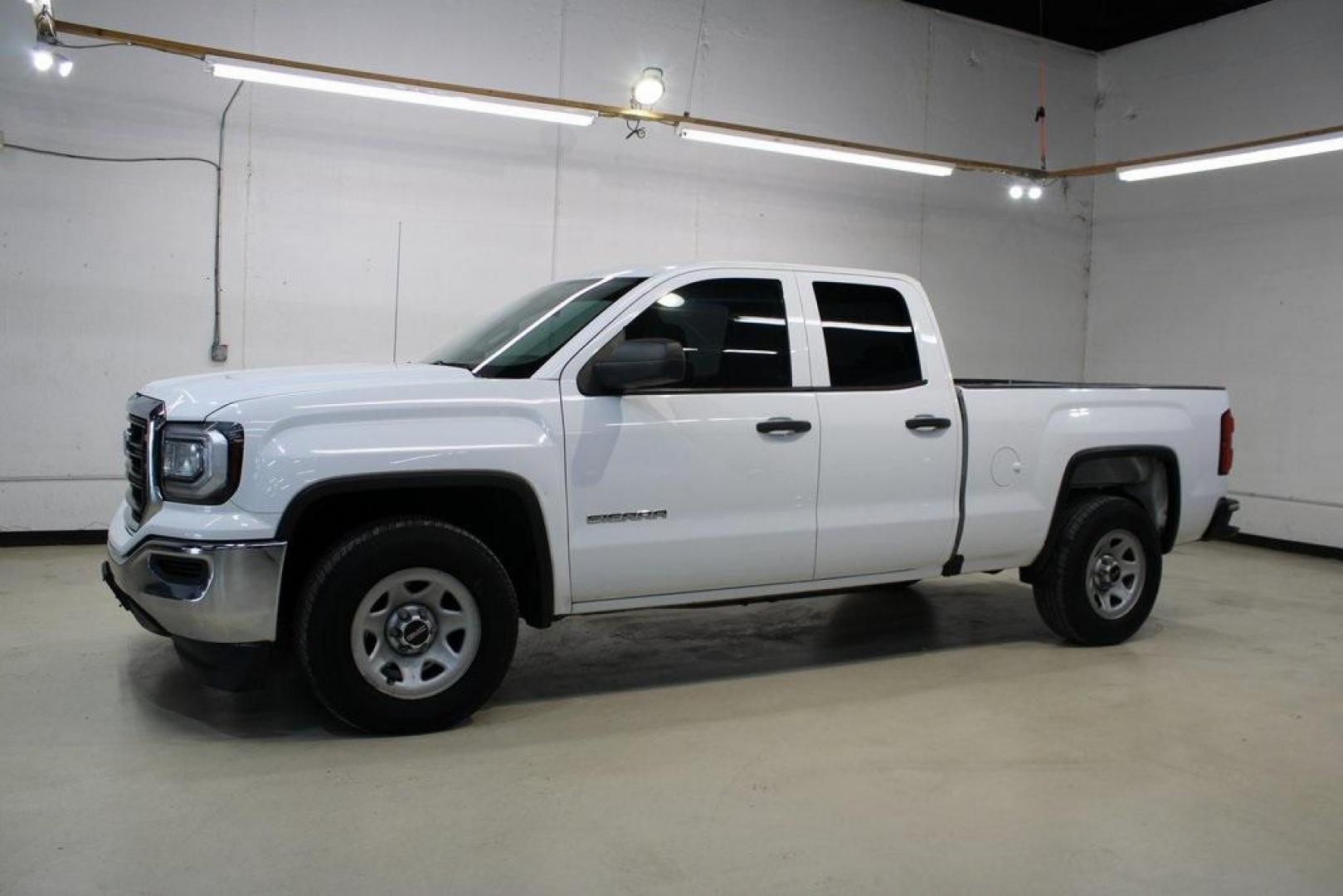 2017 Summit White /Dark Ash Seats With Jet Black Interior Accents GMC Sierra 1500 Base (1GTR1LEC5HZ) with an EcoTec3 5.3L V8 engine, Automatic transmission, located at 15300 Midway Rd., Addison, TX, 75001, (972) 702-0011, 32.958321, -96.838074 - Photo#3