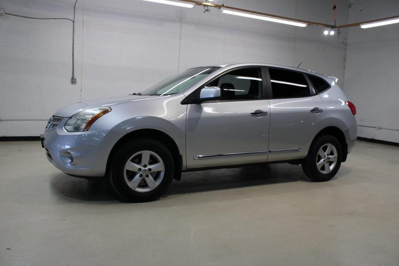 2013 Brilliant Silver Metallic /Black Nissan Rogue S (JN8AS5MT2DW) with an 2.5L I4 DOHC 16V engine, CVT transmission, located at 15300 Midway Rd., Addison, TX, 75001, (972) 702-0011, 32.958321, -96.838074 - Photo#4