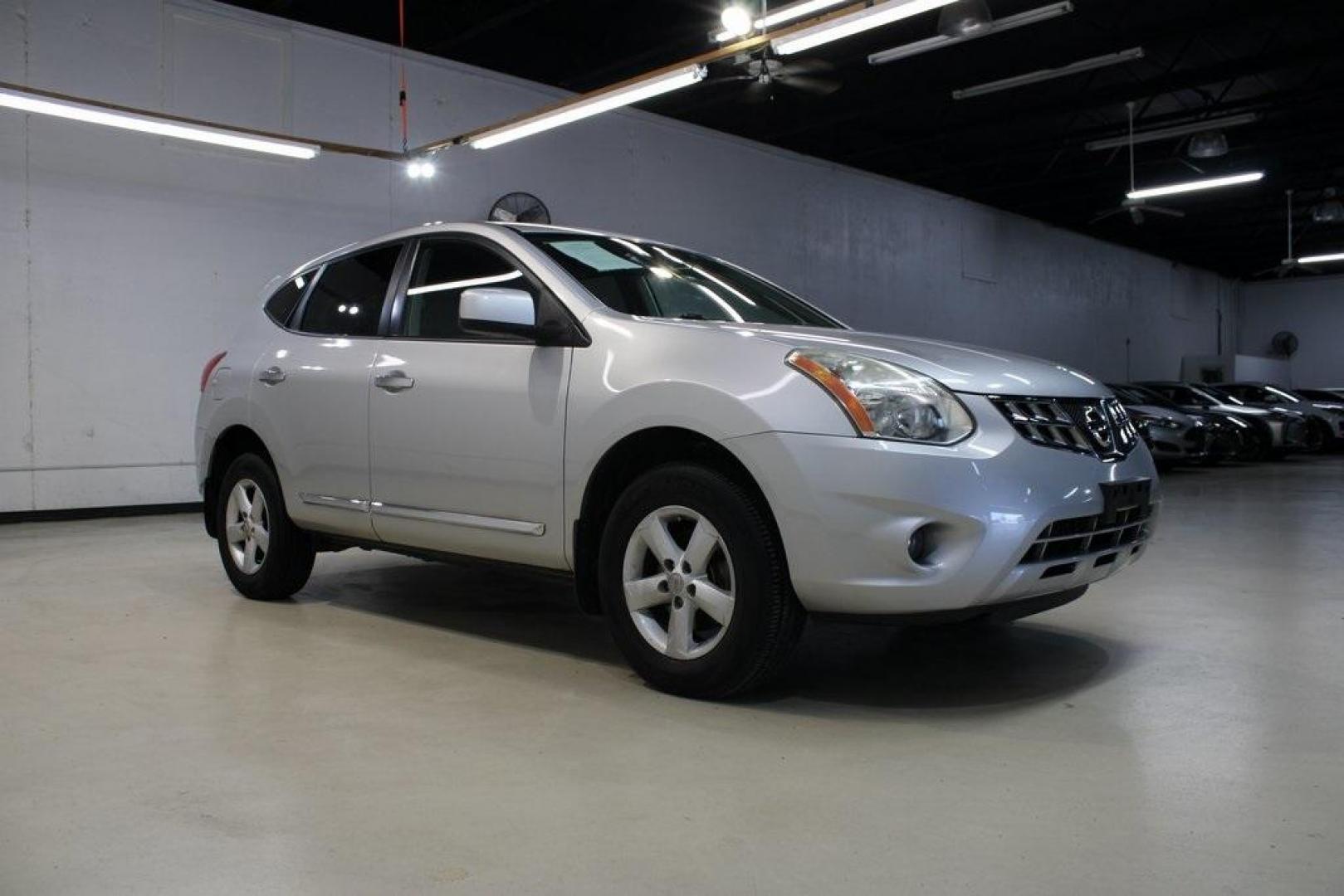 2013 Brilliant Silver Metallic /Black Nissan Rogue S (JN8AS5MT2DW) with an 2.5L I4 DOHC 16V engine, CVT transmission, located at 15300 Midway Rd., Addison, TX, 75001, (972) 702-0011, 32.958321, -96.838074 - Photo#6