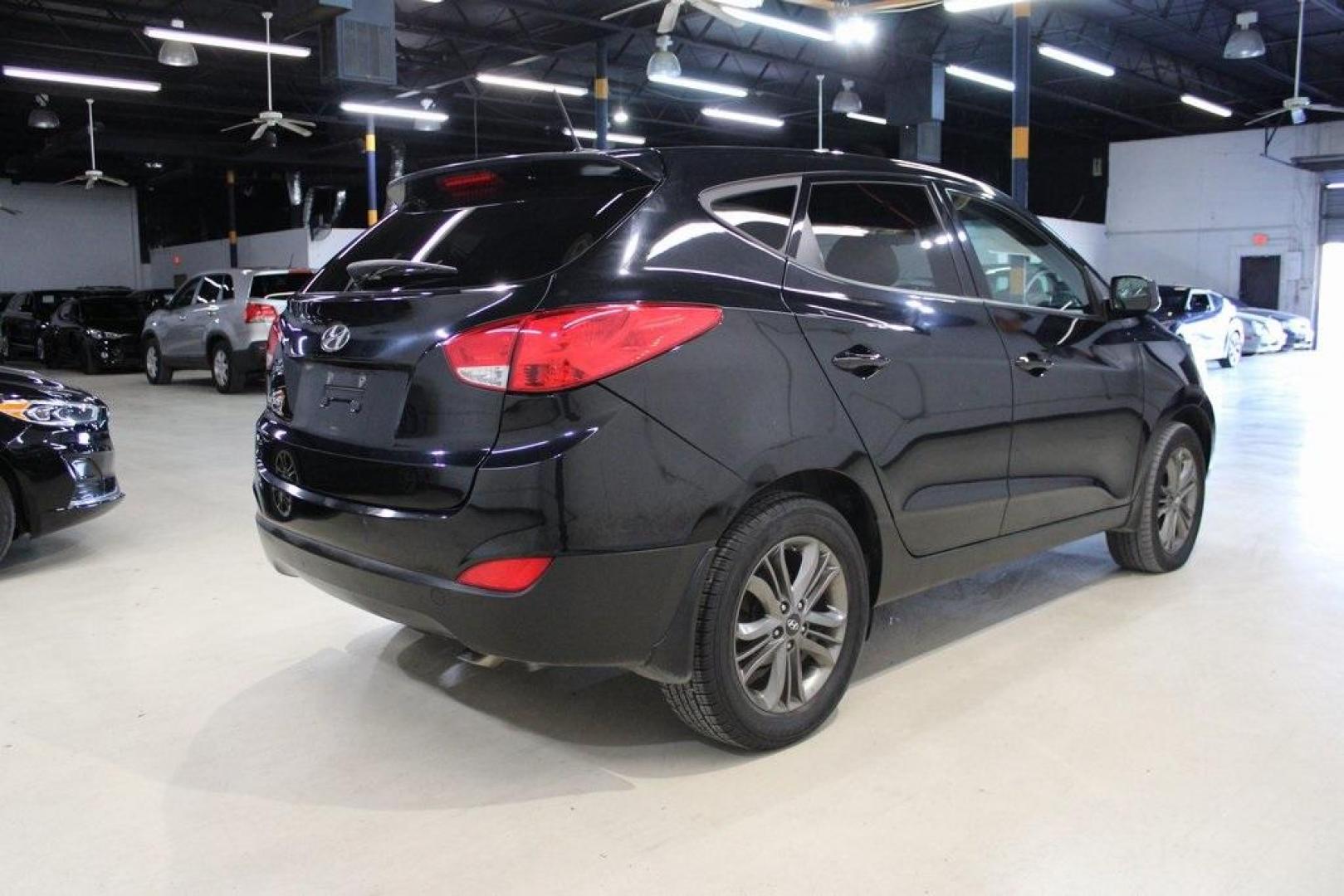 2014 Ash Black Mica /Taupe Hyundai Tucson GLS (KM8JT3AF5EU) with an 2.0L DOHC engine, Automatic transmission, located at 15300 Midway Rd., Addison, TX, 75001, (972) 702-0011, 32.958321, -96.838074 - Photo#2