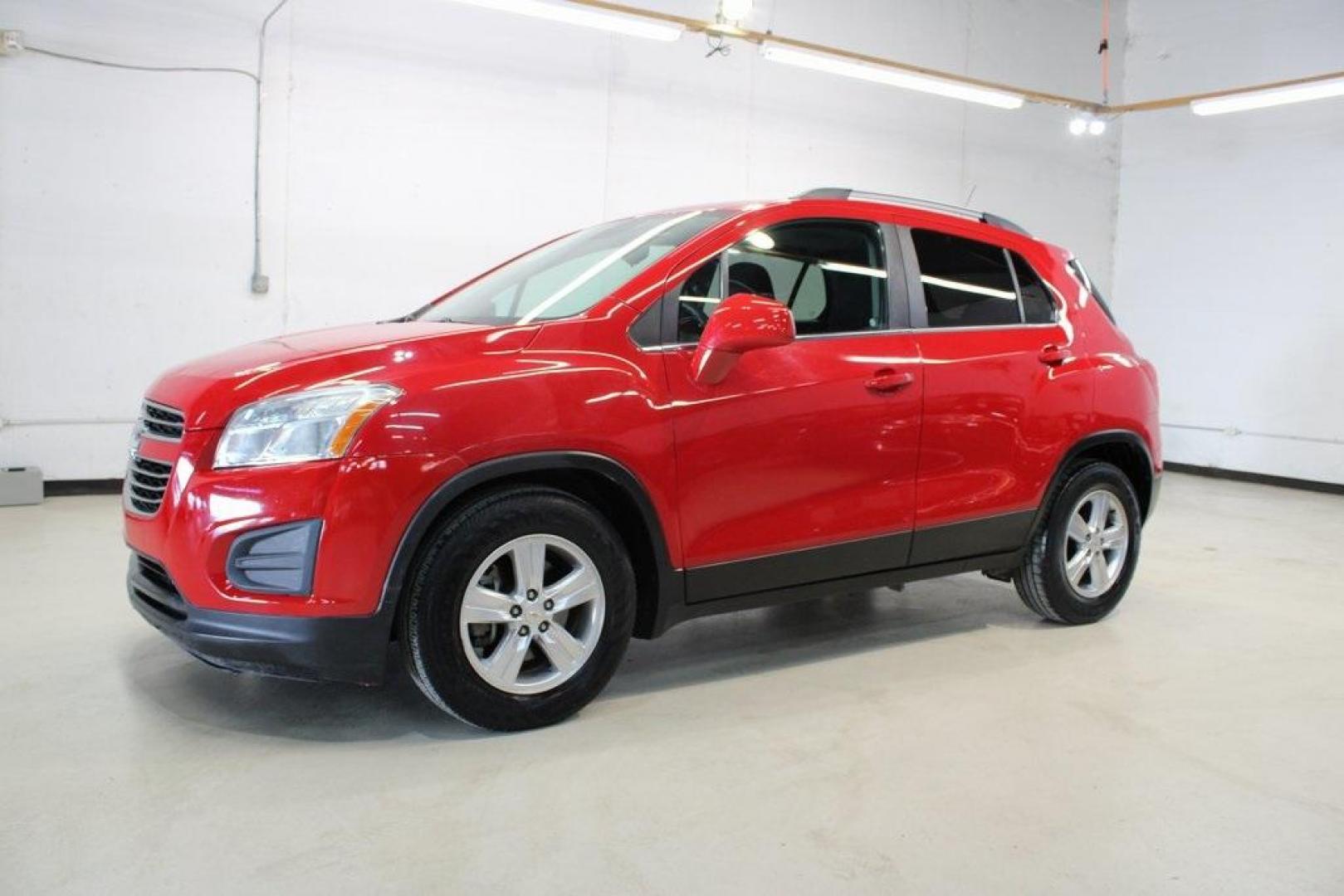 2015 Blaze Red /Jet Black Chevrolet Trax LT (KL7CJLSB1FB) with an ECOTEC 1.4L I4 SMPI DOHC Turbocharged VVT engine, Automatic transmission, located at 15300 Midway Rd., Addison, TX, 75001, (972) 702-0011, 32.958321, -96.838074 - Photo#4