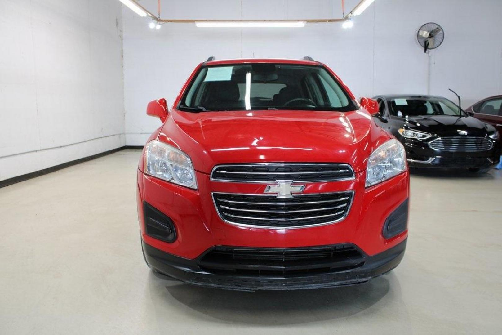 2015 Blaze Red /Jet Black Chevrolet Trax LT (KL7CJLSB1FB) with an ECOTEC 1.4L I4 SMPI DOHC Turbocharged VVT engine, Automatic transmission, located at 15300 Midway Rd., Addison, TX, 75001, (972) 702-0011, 32.958321, -96.838074 - Photo#5