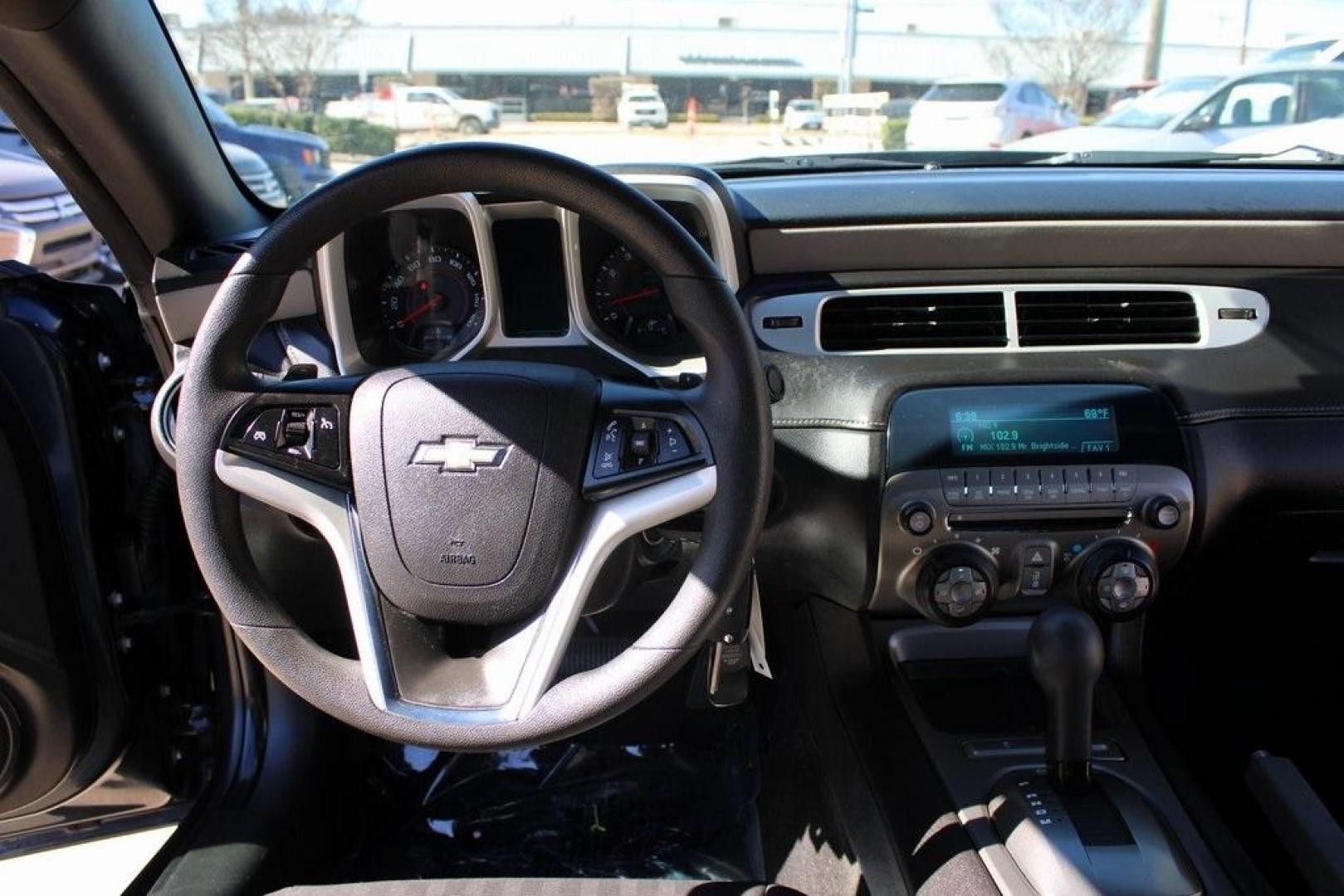 2013 Blue Ray Metallic /Black Chevrolet Camaro 2LS (2G1FA1E30D9) with an 3.6L V6 DGI DOHC VVT engine, Automatic transmission, located at 15300 Midway Rd., Addison, TX, 75001, (972) 702-0011, 32.958321, -96.838074 - Photo#12