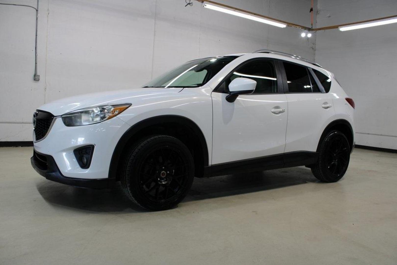 2014 Crystal White Pearl Mica /Sand Mazda CX-5 Grand Touring (JM3KE2DY2E0) with an SKYACTIV 2.5L 4-Cylinder DOHC 16V engine, Automatic transmission, located at 15300 Midway Rd., Addison, TX, 75001, (972) 702-0011, 32.958321, -96.838074 - Photo#4