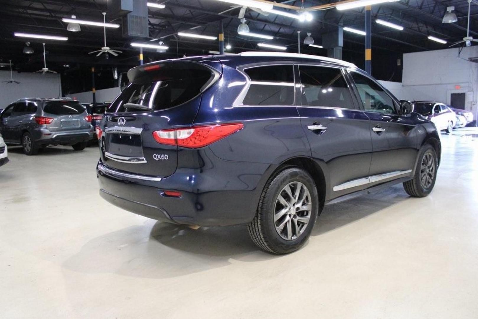 2015 Hermosa Blue /Graphite INFINITI QX60 Base (5N1AL0MN9FC) with an 3.5L V6 engine, CVT transmission, located at 15300 Midway Rd., Addison, TX, 75001, (972) 702-0011, 32.958321, -96.838074 - Photo#2