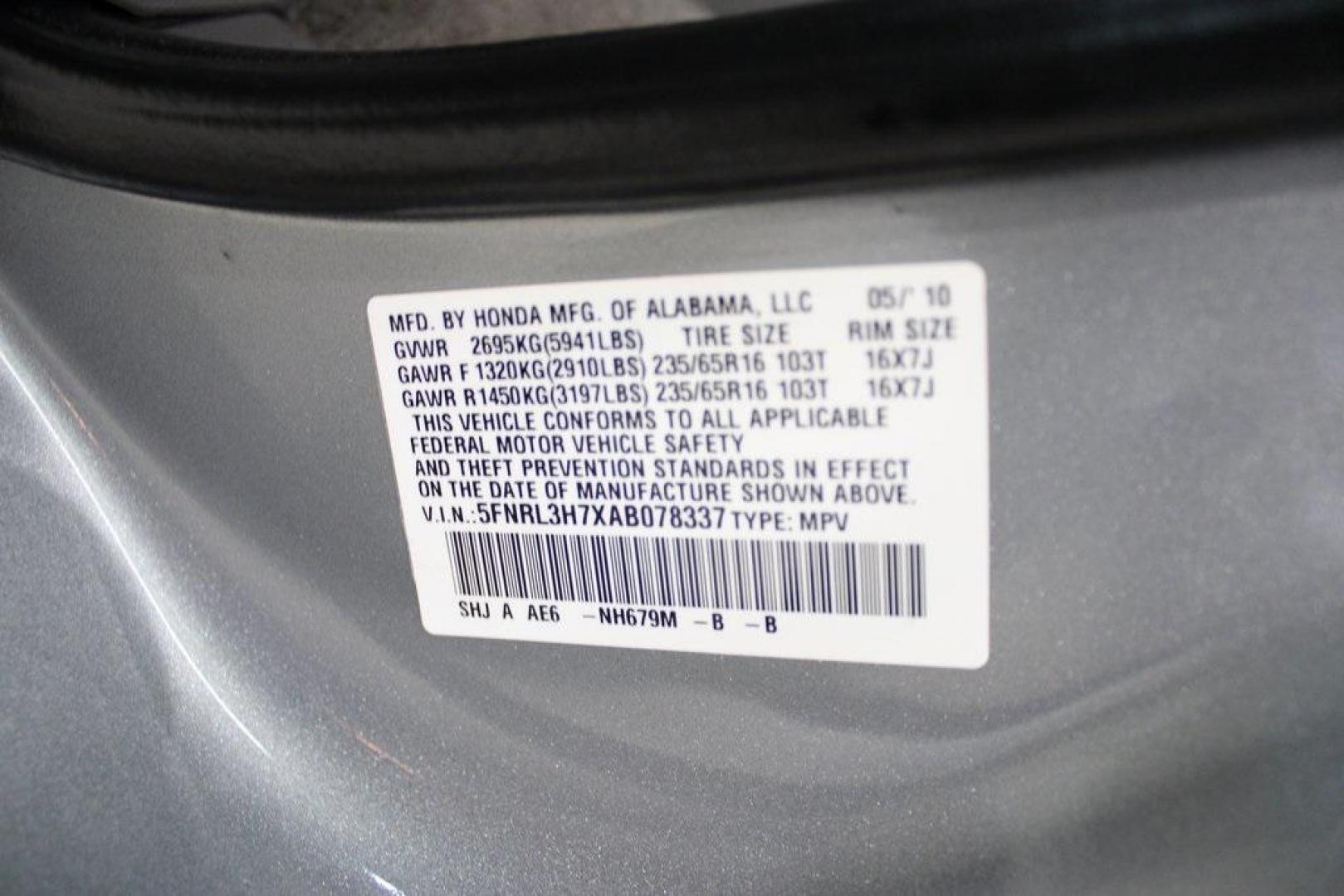 2010 /Gray Honda Odyssey EX-L (5FNRL3H7XAB) with an 3.5L V6 engine, Automatic transmission, located at 15300 Midway Rd., Addison, TX, 75001, (972) 702-0011, 32.958321, -96.838074 - Photo#33