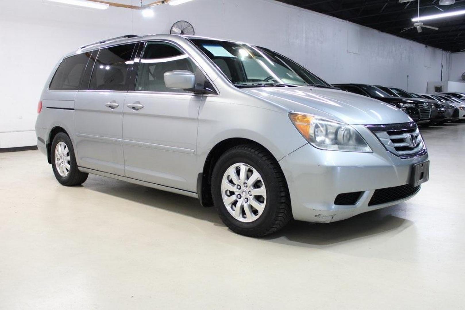 2010 /Gray Honda Odyssey EX-L (5FNRL3H7XAB) with an 3.5L V6 engine, Automatic transmission, located at 15300 Midway Rd., Addison, TX, 75001, (972) 702-0011, 32.958321, -96.838074 - Photo#6