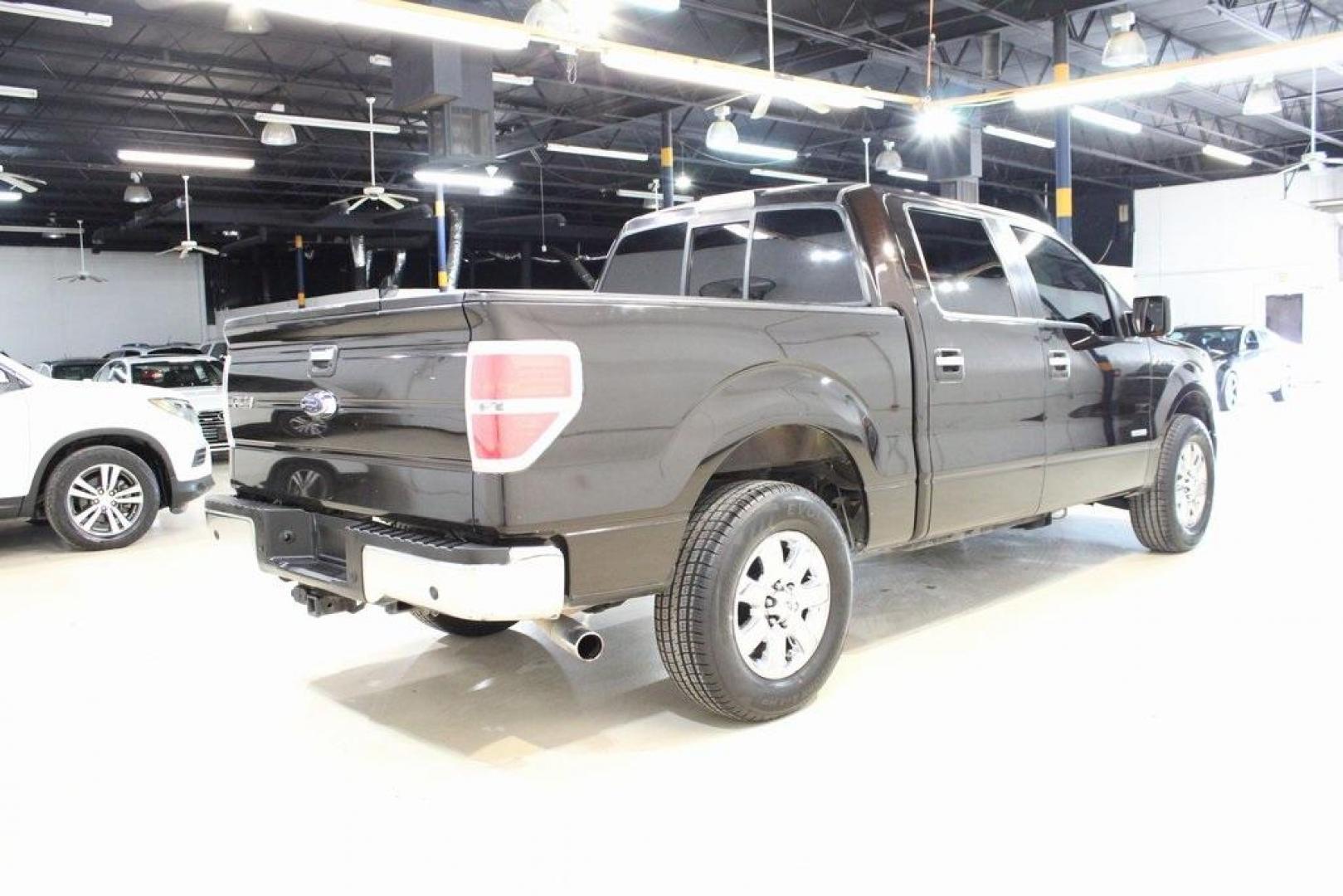 2013 Kodiak Brown Metallic /Black Ford F-150 XLT (1FTFW1CT5DK) with an 3.5L V6 engine, Automatic transmission, located at 15300 Midway Rd., Addison, TX, 75001, (972) 702-0011, 32.958321, -96.838074 - HOME OF THE NO HAGGLE PRICE - WHOLESALE PRICES TO THE PUBLIC!! F-150 XLT, 4D SuperCrew, 3.5L V6, 6-Speed Automatic Electronic, RWD, Brown. Priced below KBB Fair Purchase Price!<br><br>Brown 2013 Ford F-150 XLT<br><br><br>Awards:<br> * 2013 KBB.com Brand Image Awards<br><br>At Midway Auto Group, we - Photo#2