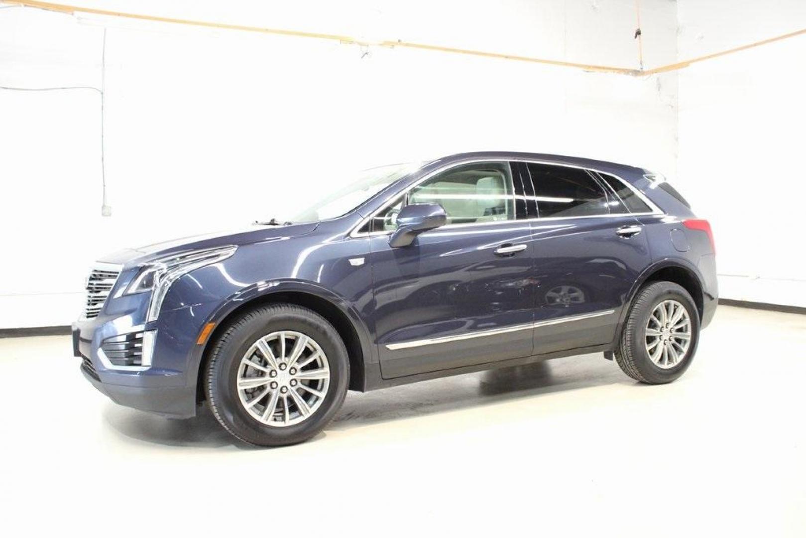 2018 Harbor Blue Metallic /Cirrus Cadillac XT5 Luxury (1GYKNDRS3JZ) with an 3.6L V6 DI VVT engine, Automatic transmission, located at 15300 Midway Rd., Addison, TX, 75001, (972) 702-0011, 32.958321, -96.838074 - Photo#4