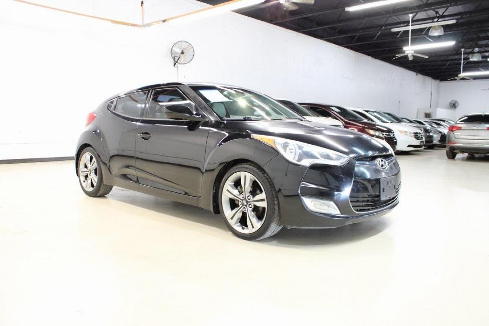 2012 Ultra Black /Gray Hyundai Veloster Base (KMHTC6ADXCU) with an 1.6L 4-Cylinder DGI DOHC engine, Automatic transmission, located at 15300 Midway Rd., Addison, TX, 75001, (972) 702-0011, 32.958321, -96.838074 - Photo#6