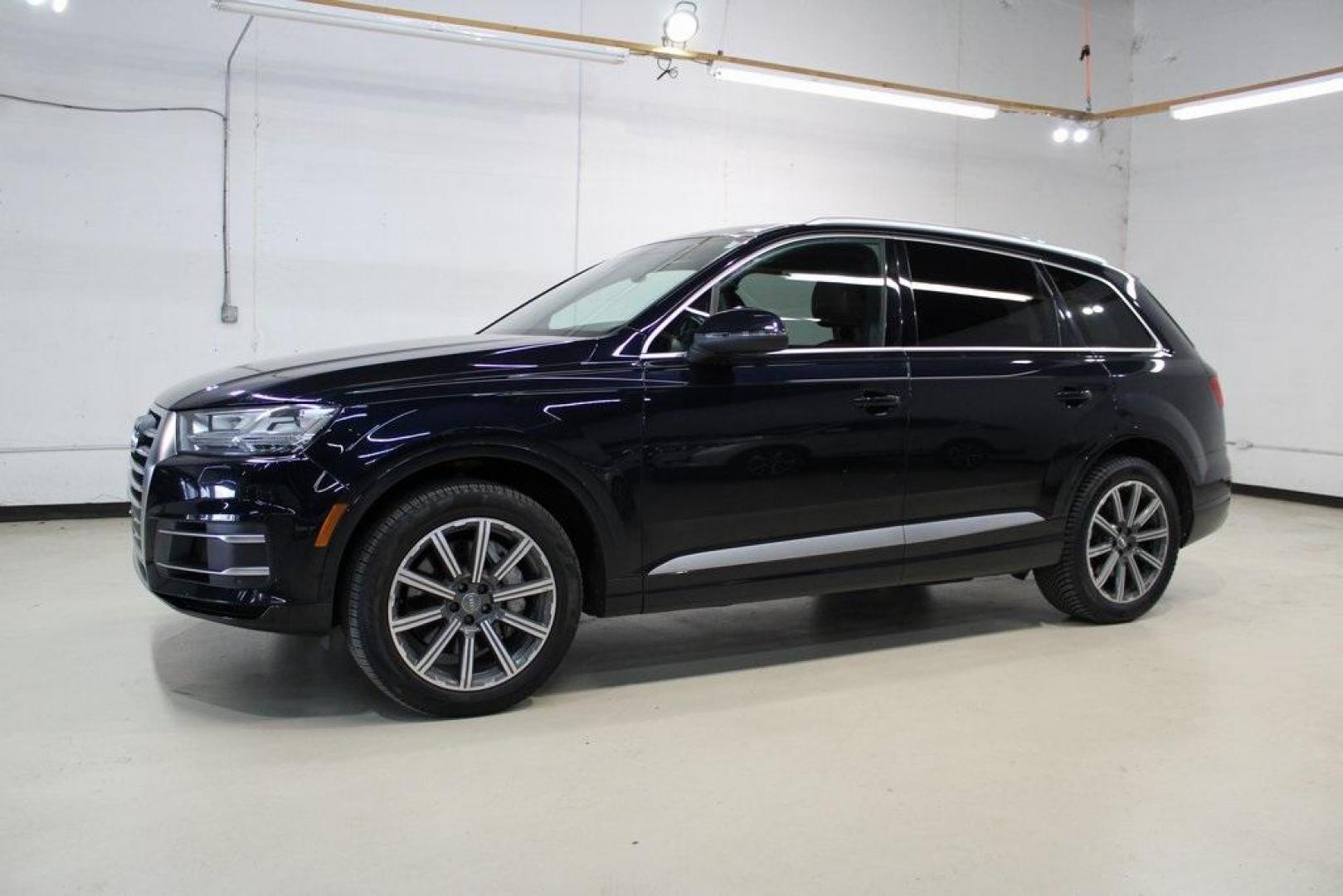 2017 Ink Blue Metallic /Cedar Brown Audi Q7 3.0T Premium Plus (WA1LAAF71HD) with an 3.0L TFSI V6 DOHC engine, Automatic transmission, located at 15300 Midway Rd., Addison, TX, 75001, (972) 702-0011, 32.958321, -96.838074 - Photo#4