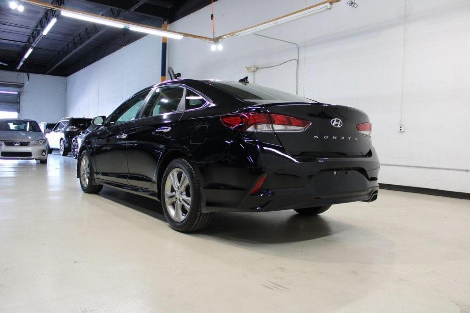 2018 Phantom Black /Beige Hyundai Sonata SEL (5NPE34AF7JH) with an 2.4L I4 DGI DOHC 16V ULEV II 185hp engine, Automatic transmission, located at 15300 Midway Rd., Addison, TX, 75001, (972) 702-0011, 32.958321, -96.838074 - HOME OF THE NO HAGGLE PRICE - WHOLESALE PRICES TO THE PUBLIC!! Sonata SEL, 4D Sedan, 2.4L I4 DGI DOHC 16V ULEV II 185hp, 6-Speed Automatic with Shiftronic, FWD, Phantom Black, Beige Cloth. Odometer is 3573 miles below market average!<br><br>Phantom Black 2018 Hyundai Sonata SEL<br><br>25/35 City/Hig - Photo#3