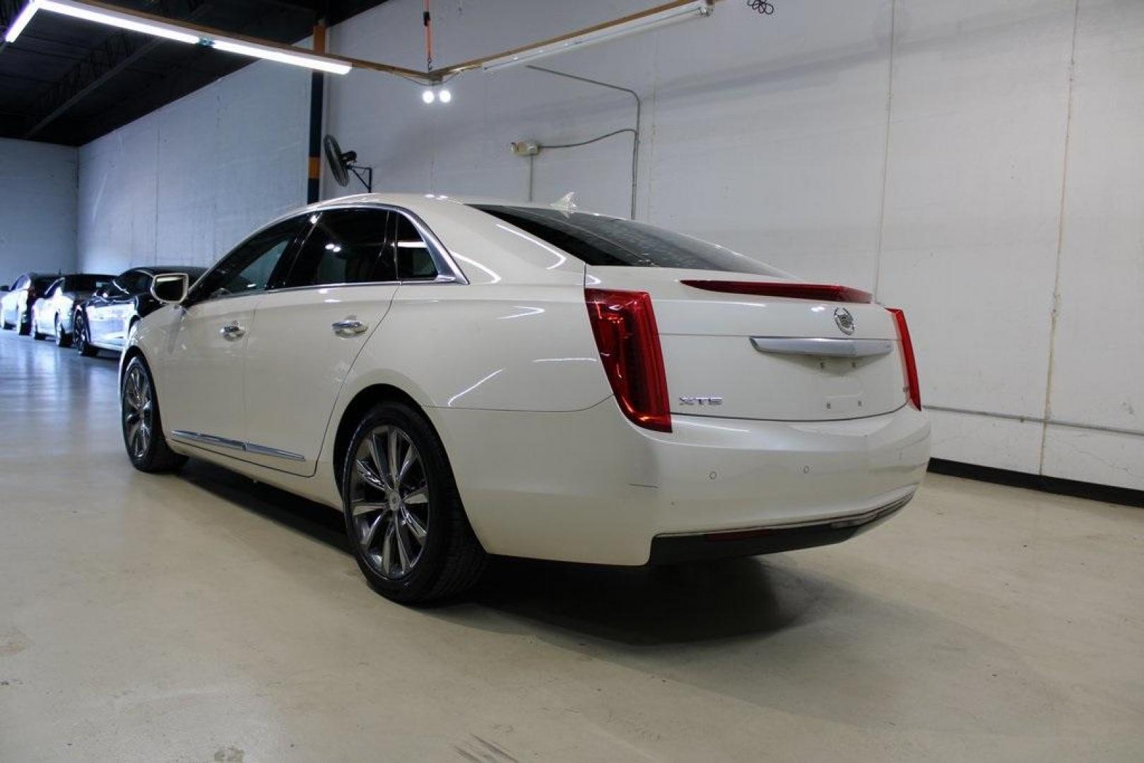 2013 White Diamond Tricoat /Shale/Cocoa Cadillac XTS Base (2G61N5S32D9) with an 3.6L V6 DGI DOHC VVT engine, Automatic transmission, located at 15300 Midway Rd., Addison, TX, 75001, (972) 702-0011, 32.958321, -96.838074 - Photo#3