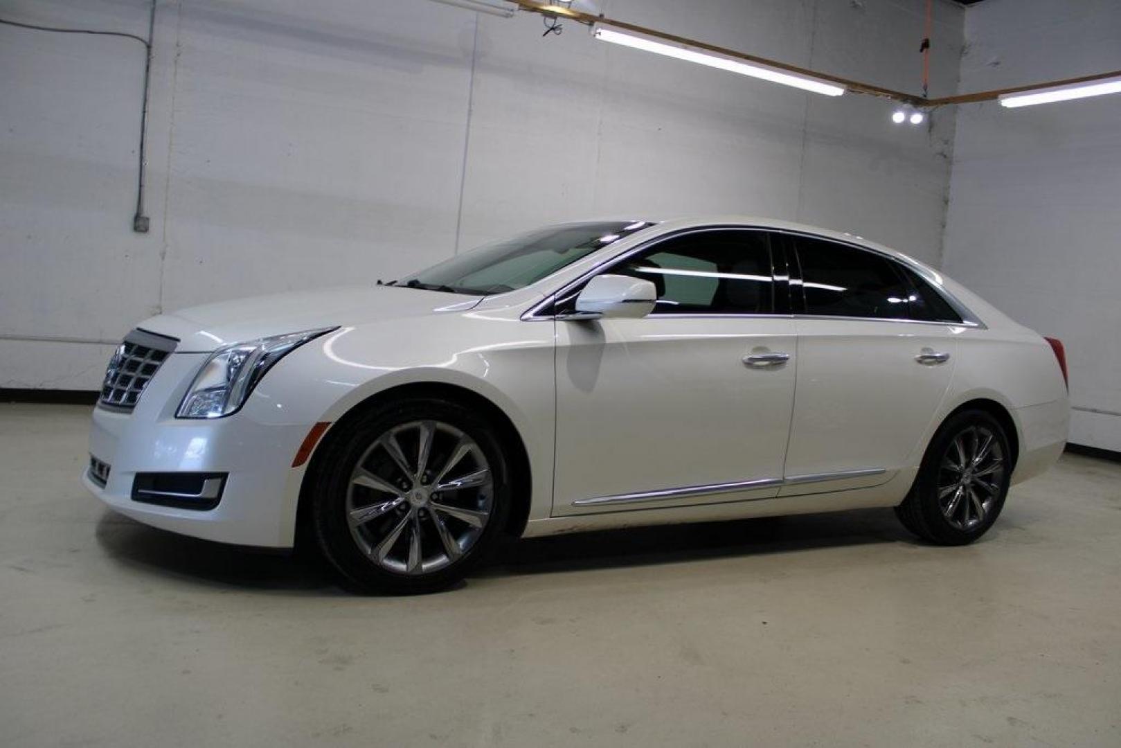 2013 White Diamond Tricoat /Shale/Cocoa Cadillac XTS Base (2G61N5S32D9) with an 3.6L V6 DGI DOHC VVT engine, Automatic transmission, located at 15300 Midway Rd., Addison, TX, 75001, (972) 702-0011, 32.958321, -96.838074 - Photo#4