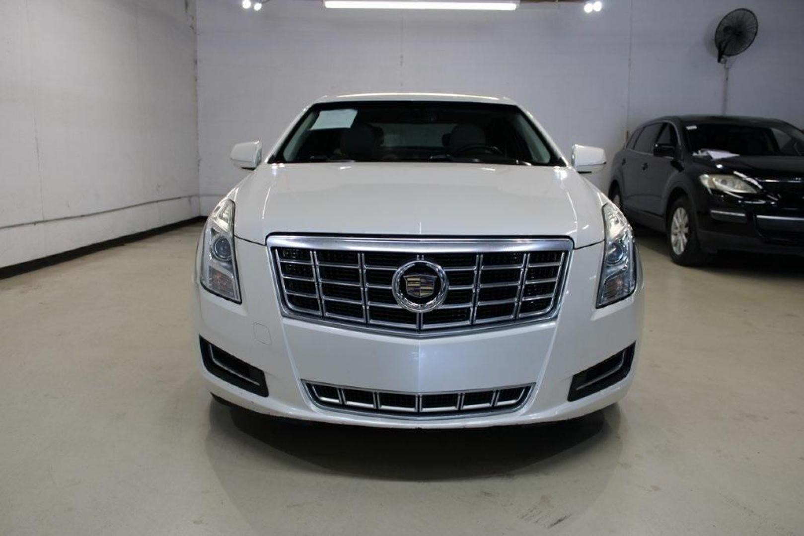 2013 White Diamond Tricoat /Shale/Cocoa Cadillac XTS Base (2G61N5S32D9) with an 3.6L V6 DGI DOHC VVT engine, Automatic transmission, located at 15300 Midway Rd., Addison, TX, 75001, (972) 702-0011, 32.958321, -96.838074 - Photo#5