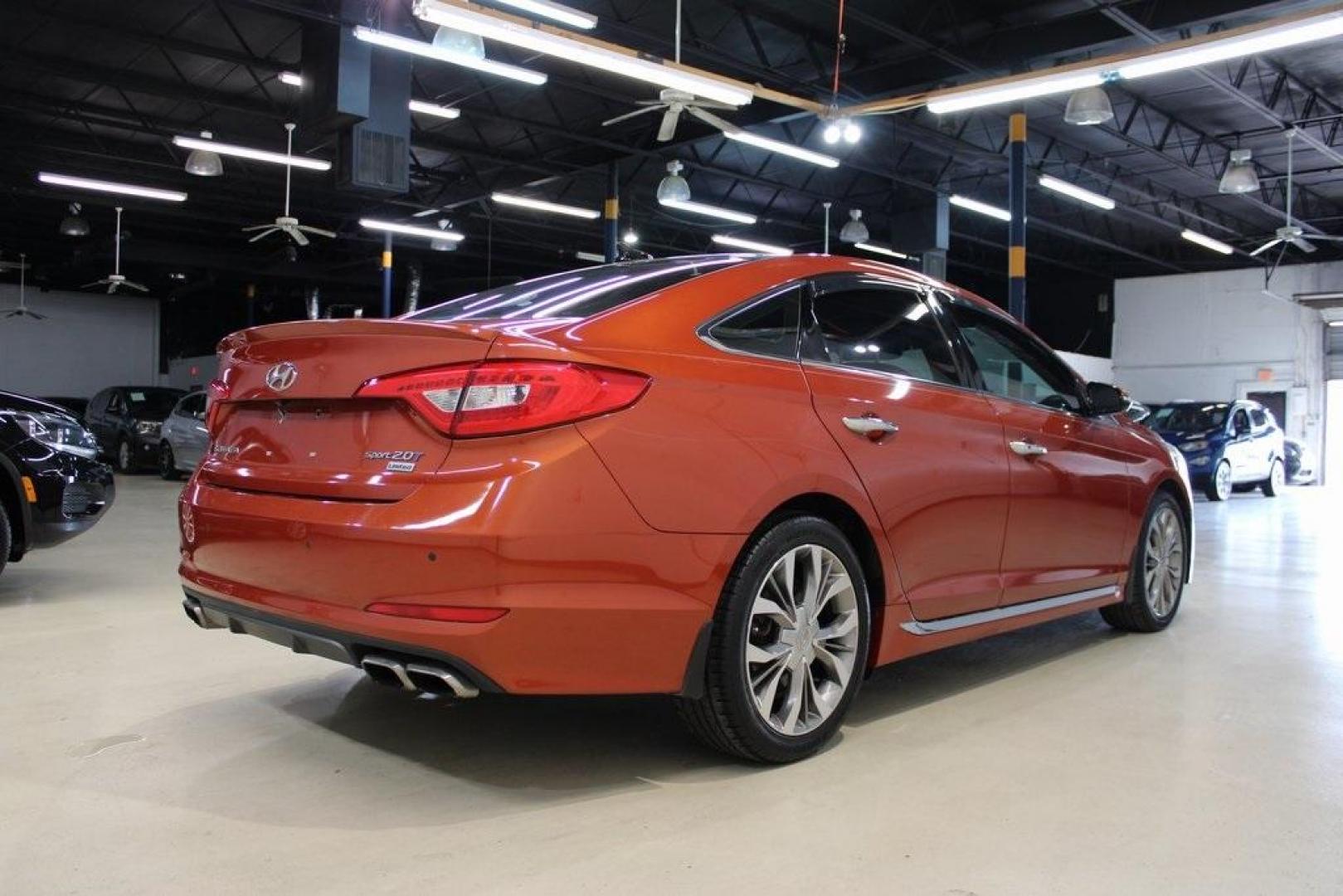 2015 Urban Sunset /Gray Hyundai Sonata Limited 2.0T (5NPE34AB8FH) with an 2.0L 4-Cylinder DGI Turbocharged engine, Automatic transmission, located at 15300 Midway Rd., Addison, TX, 75001, (972) 702-0011, 32.958321, -96.838074 - Photo#2