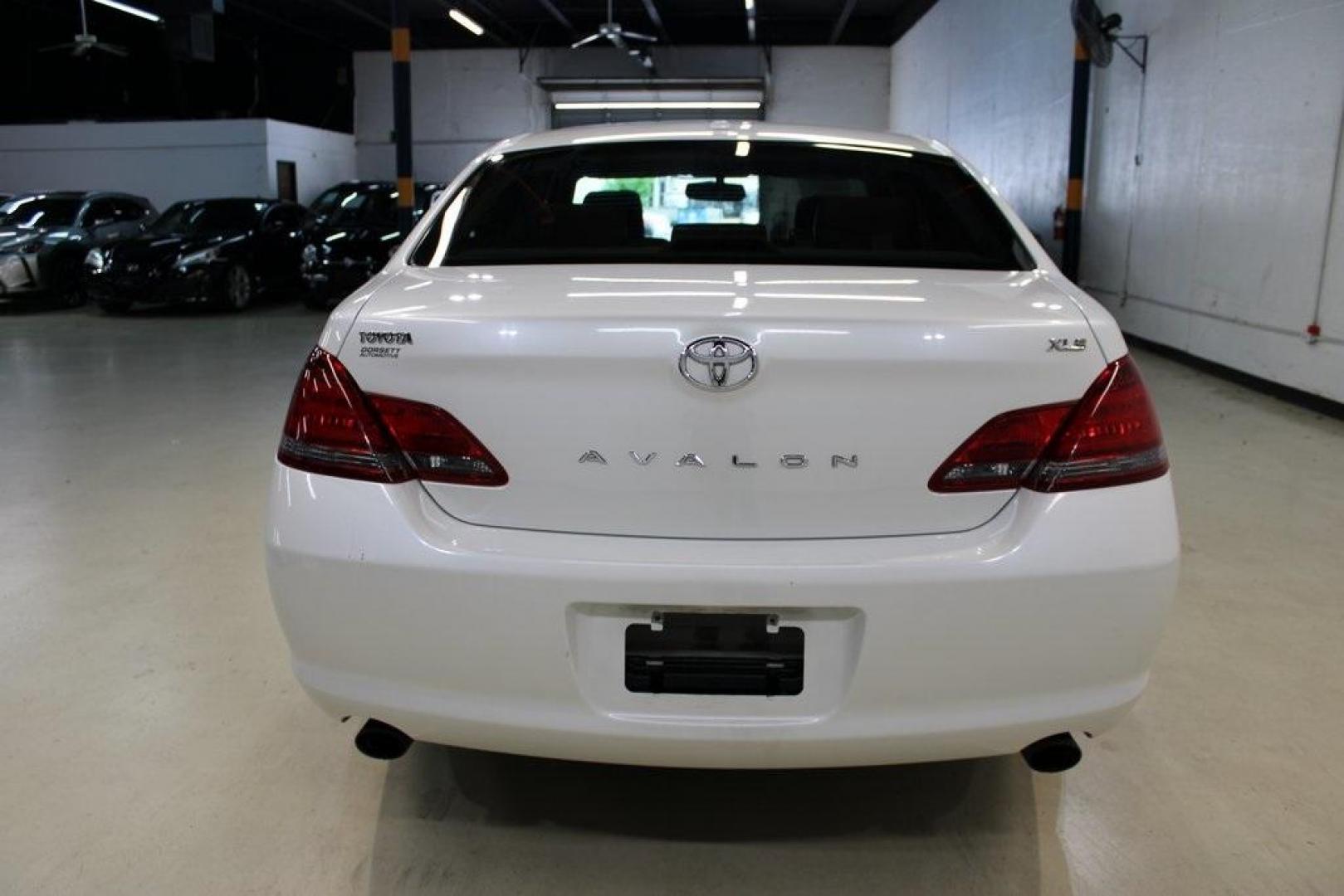 2010 Blizzard Pearl /Ivory Toyota Avalon XLS (4T1BK3DB1AU) with an 3.5L V6 SMPI DOHC engine, Automatic transmission, located at 15300 Midway Rd., Addison, TX, 75001, (972) 702-0011, 32.958321, -96.838074 - HOME OF THE NO HAGGLE PRICE - WHOLESALE PRICES TO THE PUBLIC!! Avalon XLS, 4D Sedan, 3.5L V6 SMPI DOHC, 6-Speed Automatic Electronic with Overdrive, FWD, White, Leather.<br><br>White 2010 Toyota Avalon XLS<br><br>Recent Arrival! 19/28 City/Highway MPG<br><br>Awards:<br> * 2010 KBB.com 10 Most Comfo - Photo#7