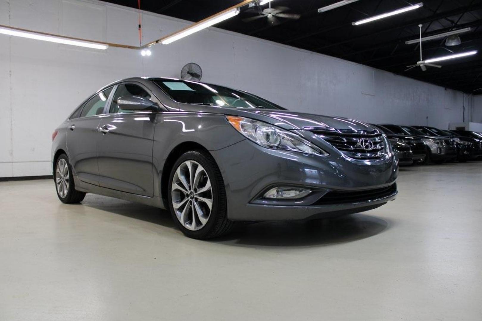 2013 Harbor Gray Metallic /Gray Hyundai Sonata Limited 2.0T (5NPEC4AB2DH) with an 2.0L 4-Cylinder DGI Turbocharged engine, Automatic transmission, located at 15300 Midway Rd., Addison, TX, 75001, (972) 702-0011, 32.958321, -96.838074 - HOME OF THE NO HAGGLE PRICE - WHOLESALE PRICES TO THE PUBLIC!! Sonata 2.0T Limited, 4D Sedan, 2.0L 4-Cylinder DGI Turbocharged, 6-Speed Automatic with Shiftronic, FWD, Harbor Gray Metallic, Gray Leather.<br><br>Harbor Gray Metallic 2013 Hyundai Sonata Limited 2.0T<br><br>Recent Arrival! 22/34 City/H - Photo#1