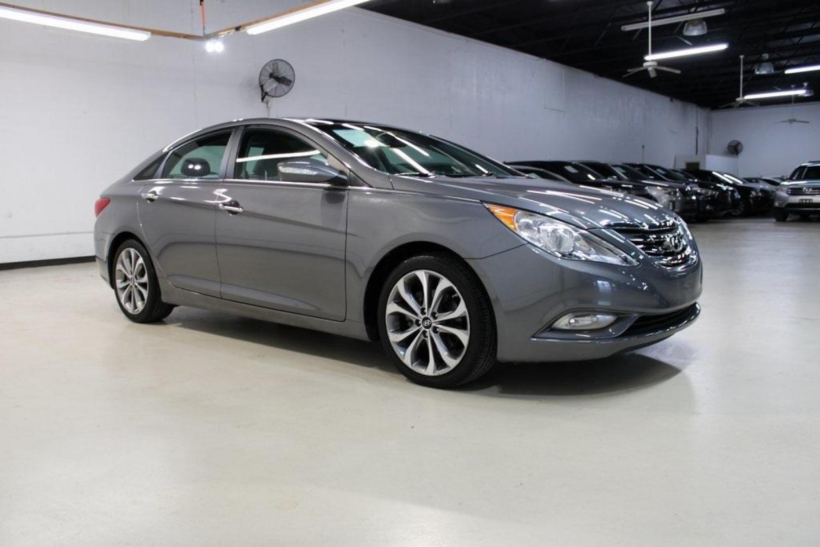 2013 Harbor Gray Metallic /Gray Hyundai Sonata Limited 2.0T (5NPEC4AB2DH) with an 2.0L 4-Cylinder DGI Turbocharged engine, Automatic transmission, located at 15300 Midway Rd., Addison, TX, 75001, (972) 702-0011, 32.958321, -96.838074 - HOME OF THE NO HAGGLE PRICE - WHOLESALE PRICES TO THE PUBLIC!! Sonata 2.0T Limited, 4D Sedan, 2.0L 4-Cylinder DGI Turbocharged, 6-Speed Automatic with Shiftronic, FWD, Harbor Gray Metallic, Gray Leather.<br><br>Harbor Gray Metallic 2013 Hyundai Sonata Limited 2.0T<br><br>Recent Arrival! 22/34 City/H - Photo#6