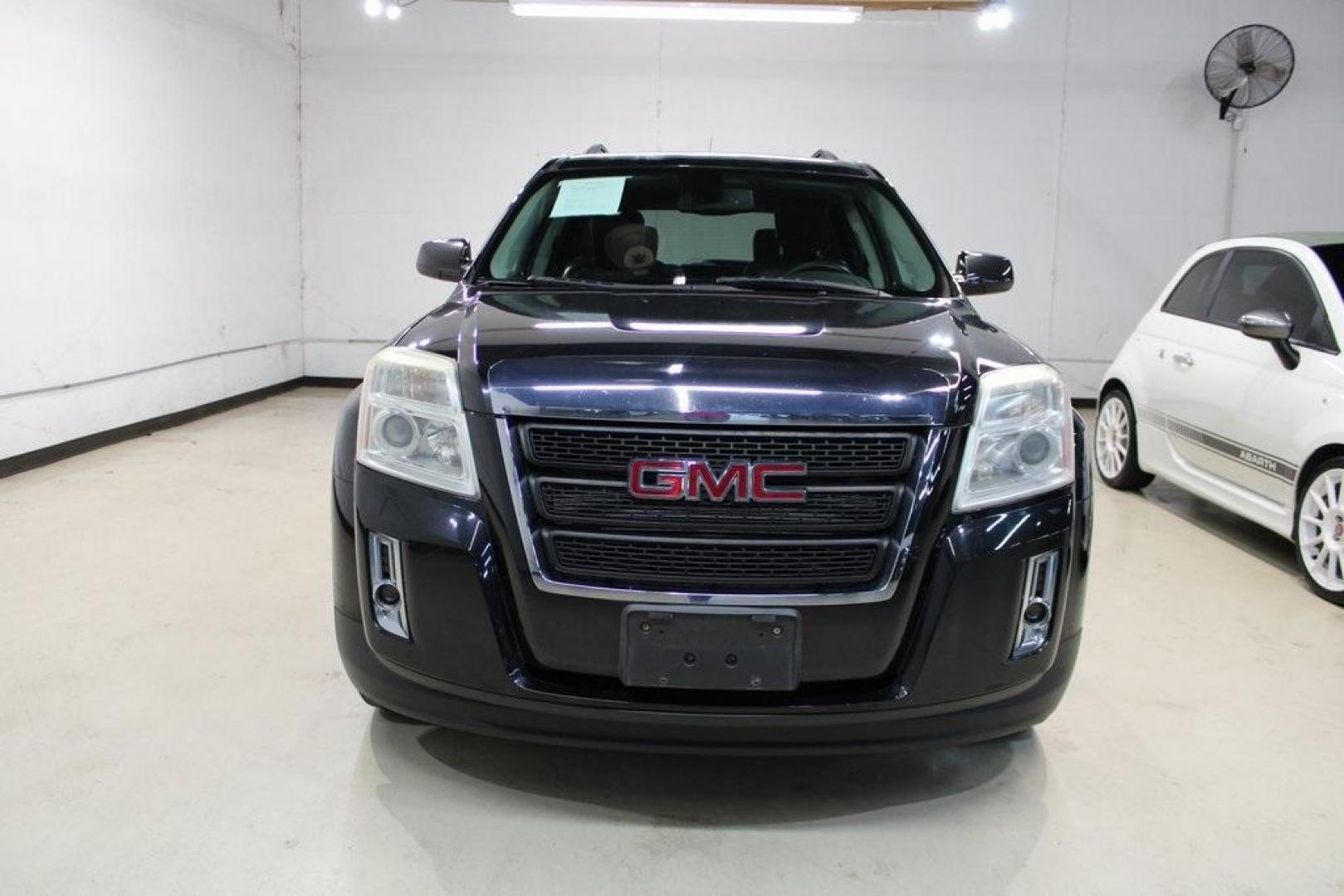 2010 Carbon Black Metallic /Jet Black GMC Terrain SLT-1 (2CTFLGEY2A6) with an 3.0L V6 SIDI VVT engine, Automatic transmission, located at 15300 Midway Rd., Addison, TX, 75001, (972) 702-0011, 32.958321, -96.838074 - Photo#5