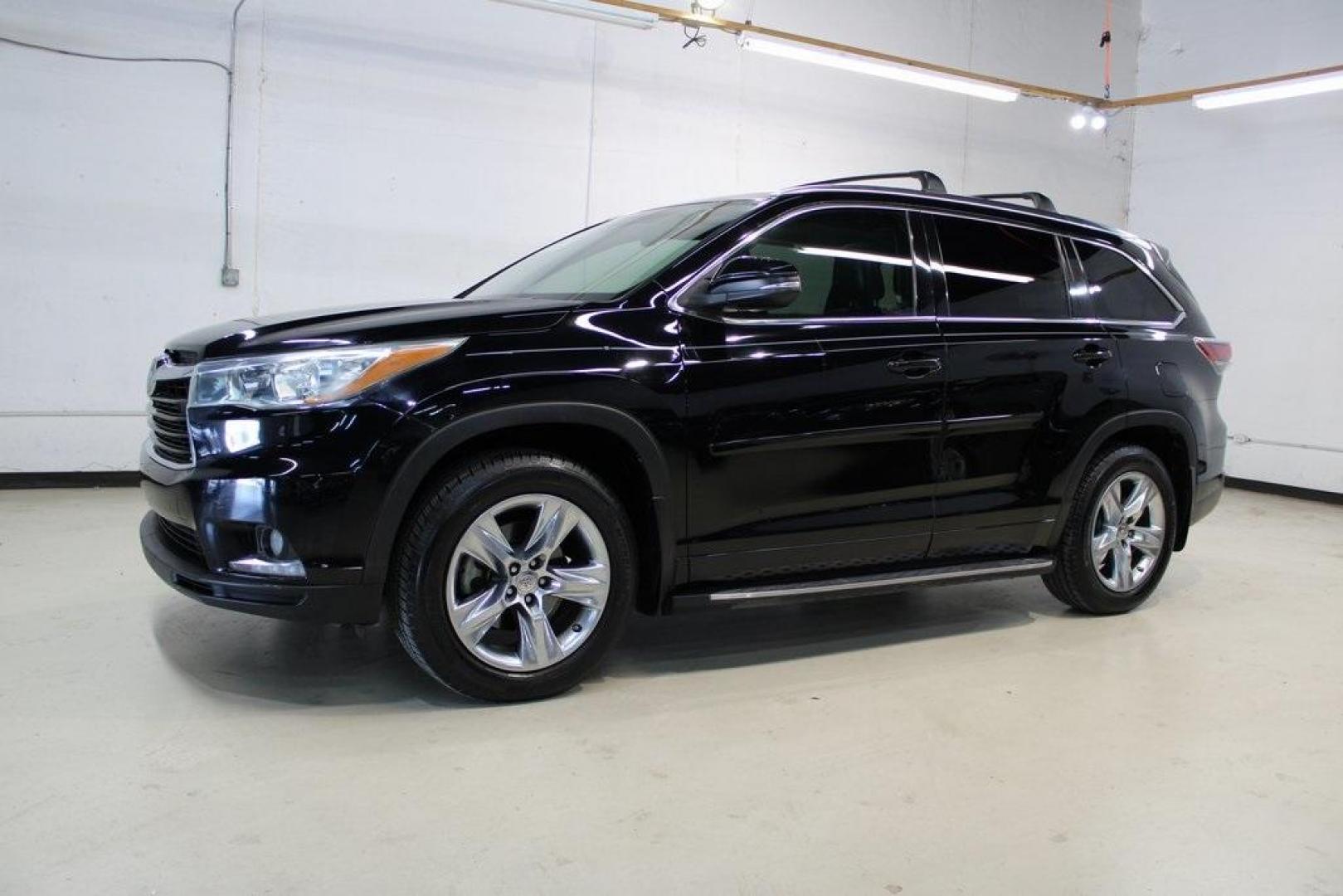 2015 Attitude Black Metallic /Black Toyota Highlander Limited Platinum V6 (5TDYKRFHXFS) with an 3.5L V6 DOHC Dual VVT-i 24V engine, Automatic transmission, located at 15300 Midway Rd., Addison, TX, 75001, (972) 702-0011, 32.958321, -96.838074 - HOME OF THE NO HAGGLE PRICE - WHOLESALE PRICES TO THE PUBLIC!! Highlander Limited Platinum V6, 4D Sport Utility, 3.5L V6 DOHC Dual VVT-i 24V, 6-Speed Automatic Electronic with Overdrive, FWD, Black, Black Leather.<br><br>Black 2015 Toyota Highlander Limited Platinum V6<br><br><br>Awards:<br> * 2015 - Photo#4