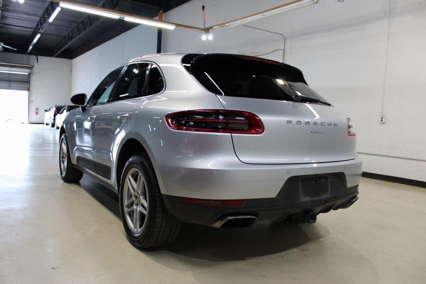 2017 Rhodium Silver Metallic /Black Porsche Macan Base (WP1AA2A58HL) with an 2.0L I4 engine, Automatic transmission, located at 15300 Midway Rd., Addison, TX, 75001, (972) 702-0011, 32.958321, -96.838074 - HOME OF THE NO HAGGLE PRICE - WHOLESALE PRICES TO THE PUBLIC!! 4D Sport Utility, 2.0L I4, 7-Speed Porsche Doppelkupplung (PDK), AWD, Silver, Black Leather.<br><br>Silver 2017 Porsche Macan<br><br>Recent Arrival!<br><br>Awards:<br> * JD Power Initial Quality Study (IQS) * JD Power Automotive Perfo - Photo#3