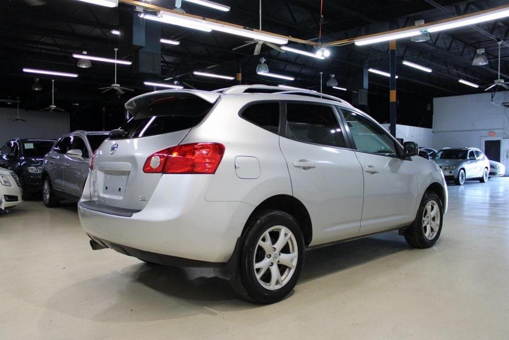 2009 Brilliant Silver Metallic /Gray Nissan Rogue SL (JN8AS58T49W) with an 2.5L 4-Cylinder DOHC 16V engine, CVT transmission, located at 15300 Midway Rd., Addison, TX, 75001, (972) 702-0011, 32.958321, -96.838074 - Photo#2