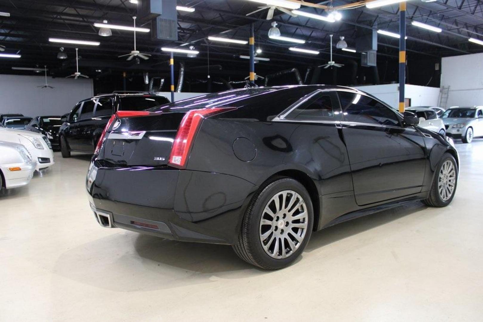 2011 Black Raven /Ebony/Ebony Cadillac CTS Base (1G6DC1ED9B0) with an 3.6L V6 DI VVT engine, Automatic transmission, located at 15300 Midway Rd., Addison, TX, 75001, (972) 702-0011, 32.958321, -96.838074 - Photo#2