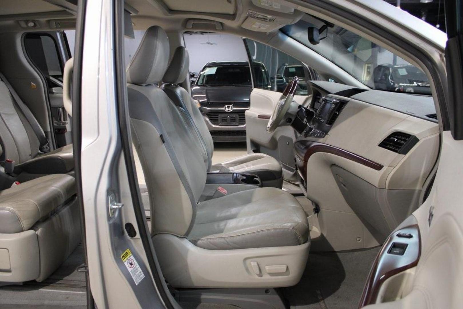 2012 Silver Sky Metallic Toyota Sienna Limited (5TDYK3DC7CS) with an 3.5L V6 SMPI DOHC engine, Automatic transmission, located at 15300 Midway Rd., Addison, TX, 75001, (972) 702-0011, 32.958321, -96.838074 - Photo#15