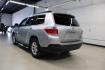 2012 Classic Silver Metallic /Ash Toyota Highlander SE (5TDZK3EH6CS) with an 3.5L V6 SMPI DOHC engine, Automatic transmission, located at 15300 Midway Rd., Addison, TX, 75001, (972) 702-0011, 32.958321, -96.838074 - HOME OF THE NO HAGGLE PRICE - WHOLESALE PRICES TO THE PUBLIC!! 4D Sport Utility, 3.5L V6 SMPI DOHC, 5-Speed Automatic with Overdrive, FWD, Silver.<br><br>Silver 2012 Toyota Highlander<br><br><br>Awards:<br> * 2012 IIHS Top Safety Pick * 2012 KBB.com 10 Best Used SUVs Under $15,000 * 2012 KBB.co - Photo#3