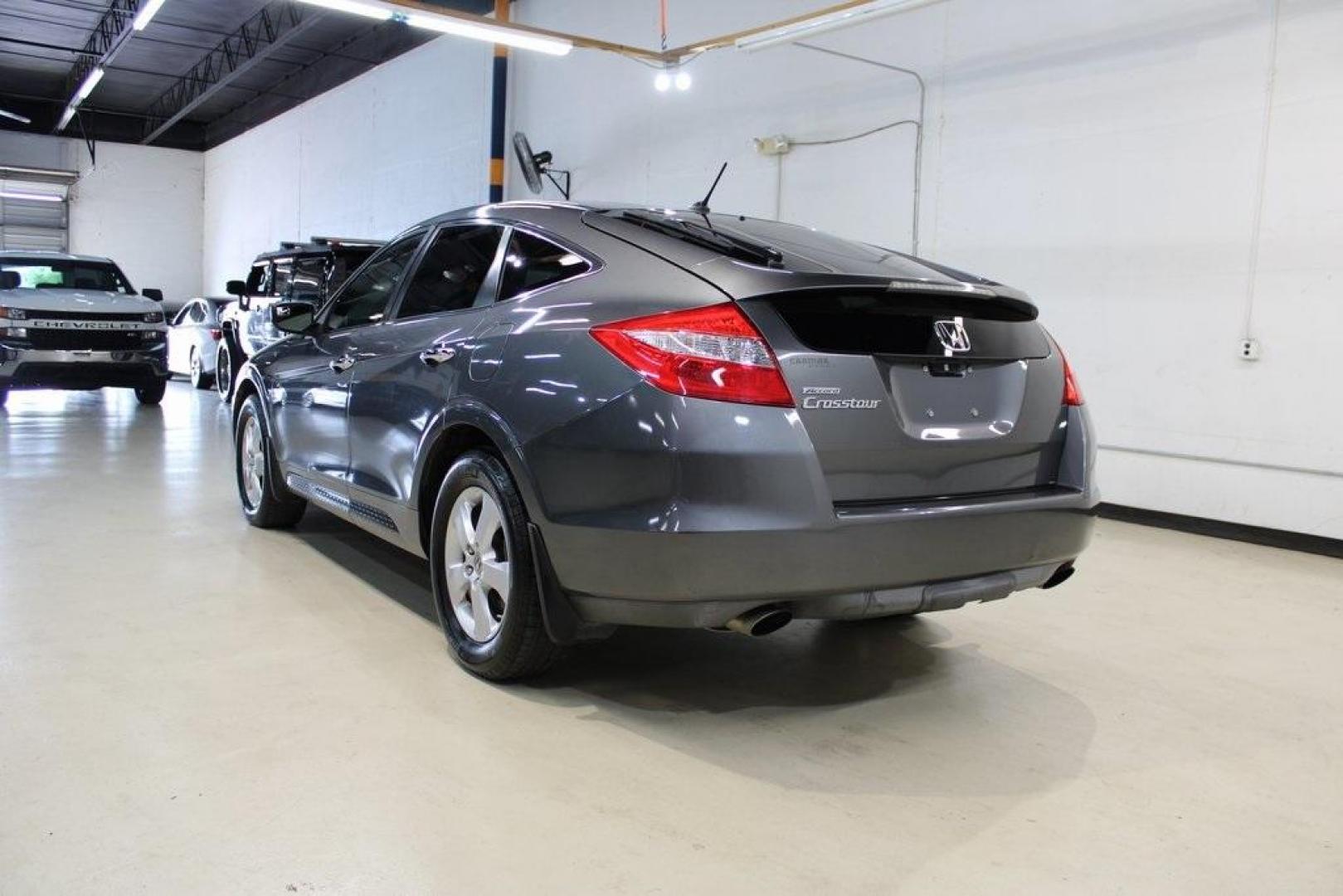 2010 Alabaster Silver Metallic /grey Honda Accord Crosstour EX (5J6TF1H33AL) with an 3.5L V6 SOHC i-VTEC 24V engine, Automatic transmission, located at 15300 Midway Rd., Addison, TX, 75001, (972) 702-0011, 32.958321, -96.838074 - HOME OF THE NO HAGGLE PRICE - WHOLESALE PRICES TO THE PUBLIC!! Accord Crosstour EX, 4D Sport Utility, 3.5L V6 SOHC i-VTEC 24V, 5-Speed Automatic, FWD, Silver, Cloth.<br><br>Silver 2010 Honda Accord Crosstour EX<br><br>18/27 City/Highway MPG<br><br><br>At Midway Auto Group, we strive to provide you w - Photo#3