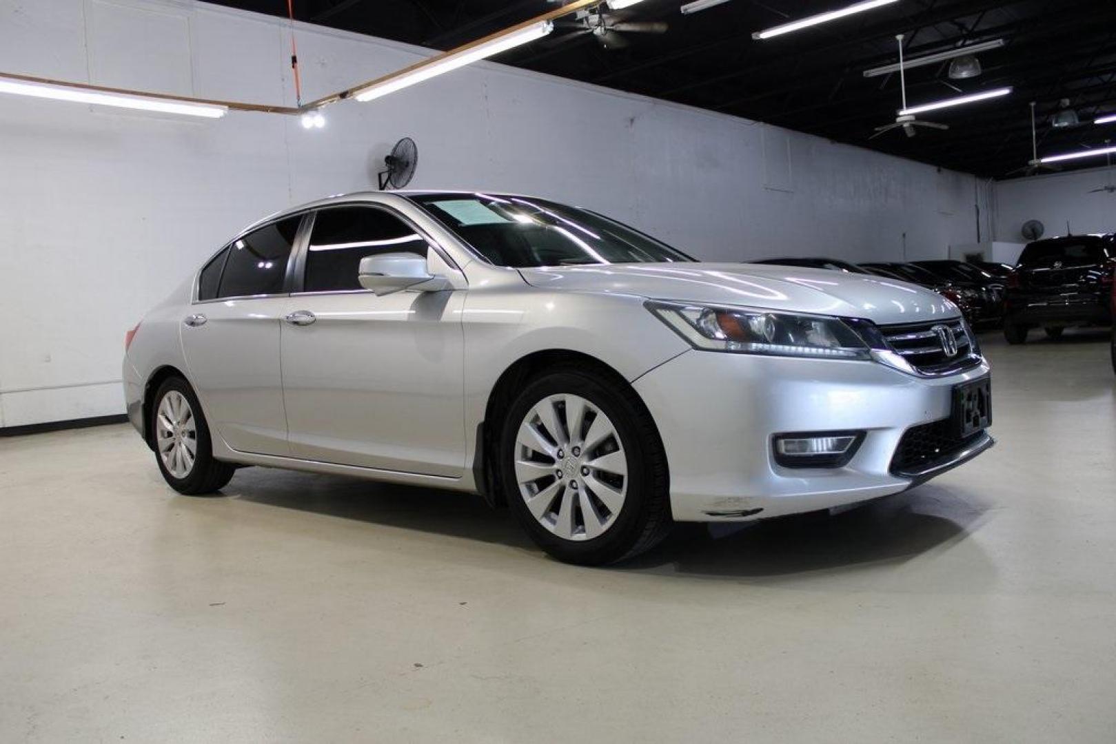 2013 Modern Steel Metallic /Gray Honda Accord EX-L (1HGCR2F83DA) with an 2.4L I4 DOHC i-VTEC 16V engine, CVT transmission, located at 15300 Midway Rd., Addison, TX, 75001, (972) 702-0011, 32.958321, -96.838074 - HOME OF THE NO HAGGLE PRICE - WHOLESALE PRICES TO THE PUBLIC!! Accord EX-L, 4D Sedan, 2.4L I4 DOHC i-VTEC 16V, CVT, FWD, Gray, Gray Leather.<br><br>Gray 2013 Honda Accord EX-L<br><br>Recent Arrival! 27/36 City/Highway MPG<br><br>Awards:<br> * 2013 KBB.com Brand Image Awards<br>Kelley Blue Book Bran - Photo#6