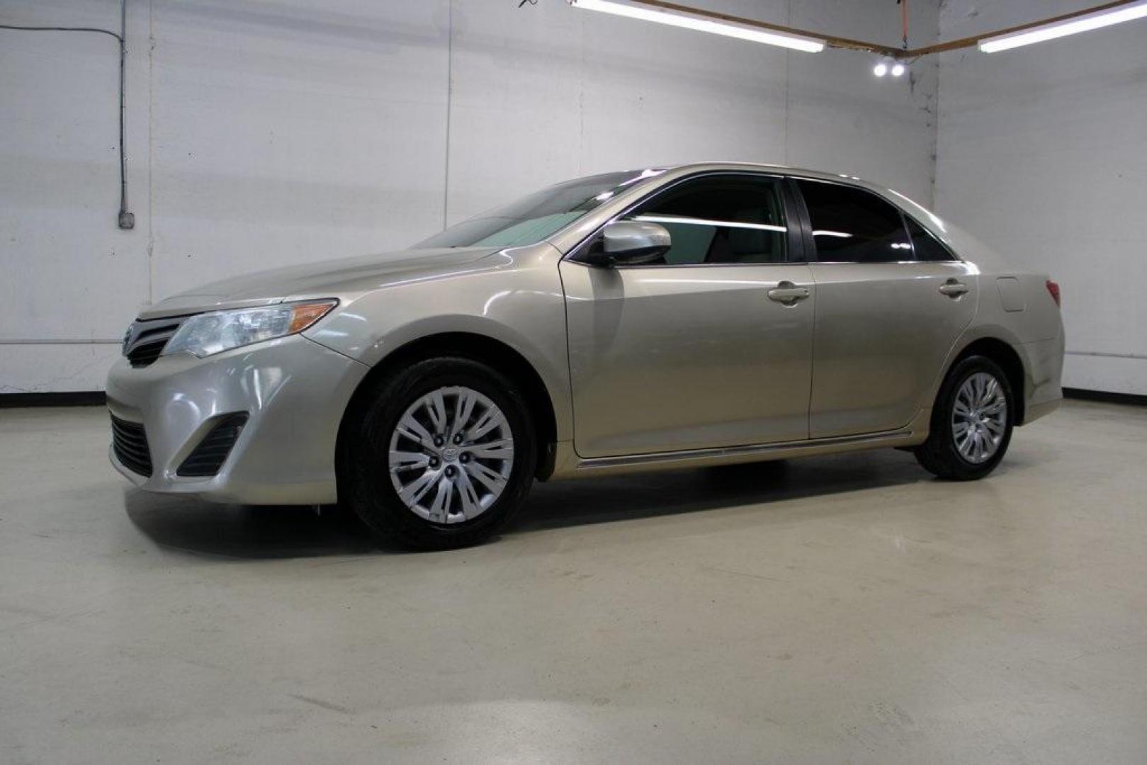 2012 Begie /Begie Toyota Camry LE (4T1BF1FK3CU) with an 2.5L I4 SMPI DOHC engine, Automatic transmission, located at 15300 Midway Rd., Addison, TX, 75001, (972) 702-0011, 32.958321, -96.838074 - HOME OF THE NO HAGGLE PRICE - WHOLESALE PRICES TO THE PUBLIC!! Camry LE, 4D Sedan, 2.5L I4 SMPI DOHC, 6-Speed Automatic, FWD, Begie, Begie Cloth. Odometer is 12022 miles below market average!<br><br>Begie 2012 Toyota Camry LE<br><br>25/35 City/Highway MPG<br><br>Awards:<br> * 2012 KBB.com Best Resa - Photo#4