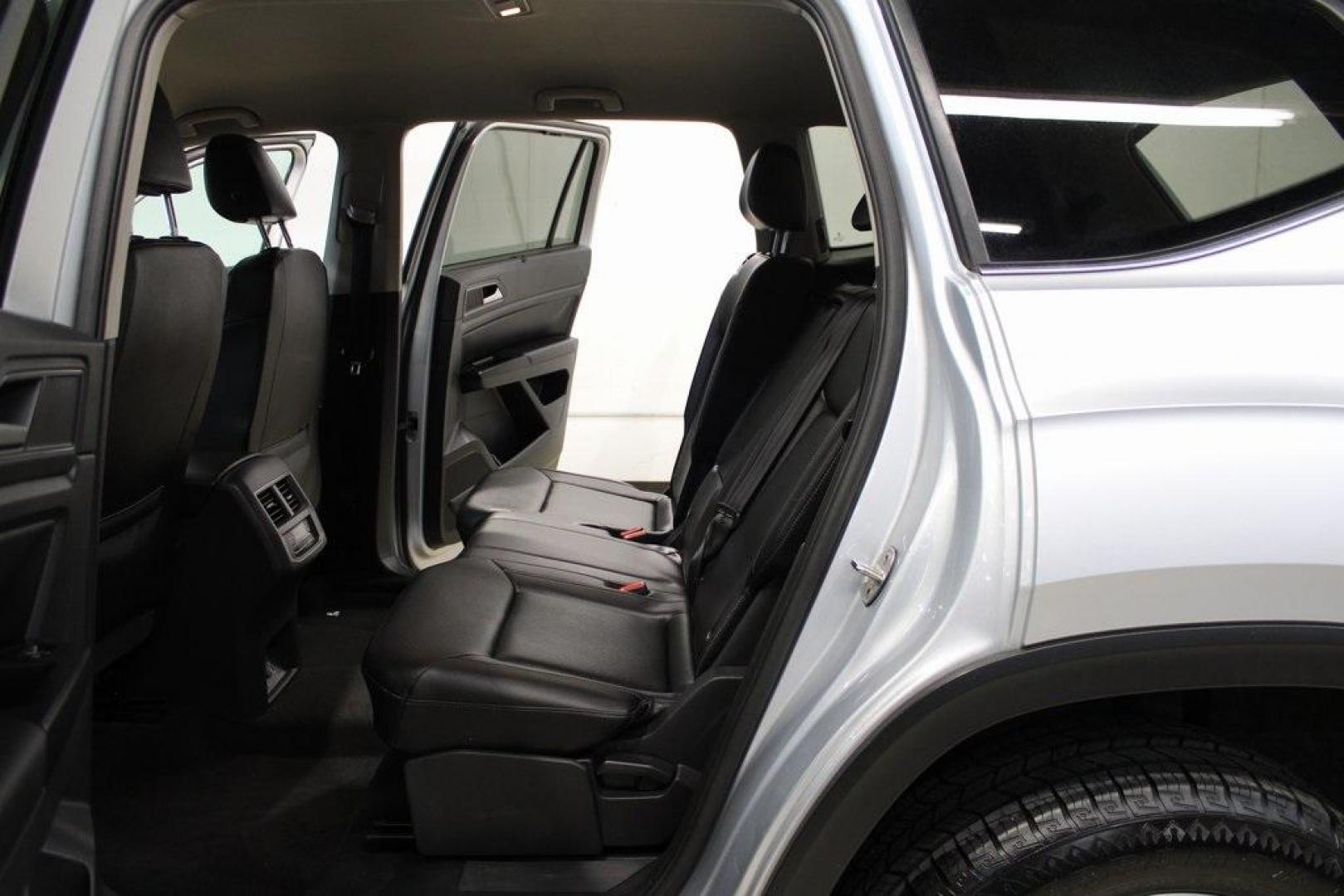 2019 Platinum Gray Metallic /Titan Black Volkswagen Atlas 3.6L V6 SE (1V2WR2CA9KC) with an 3.6L VR6 engine, Automatic transmission, located at 15300 Midway Rd., Addison, TX, 75001, (972) 702-0011, 32.958321, -96.838074 - HOME OF THE NO HAGGLE PRICE - WHOLESALE PRICES TO THE PUBLIC!! Atlas 3.6L V6 SE w/Technology, 4D Sport Utility, 3.6L VR6, 8-Speed Automatic with Tiptronic, FWD, Gray.<br><br>Gray 2019 Volkswagen Atlas 3.6L V6 SE<br><br><br>Awards:<br> * 2019 KBB.com 10 Best Road Trip Cars * 2019 KBB.com 12 Best F - Photo#17