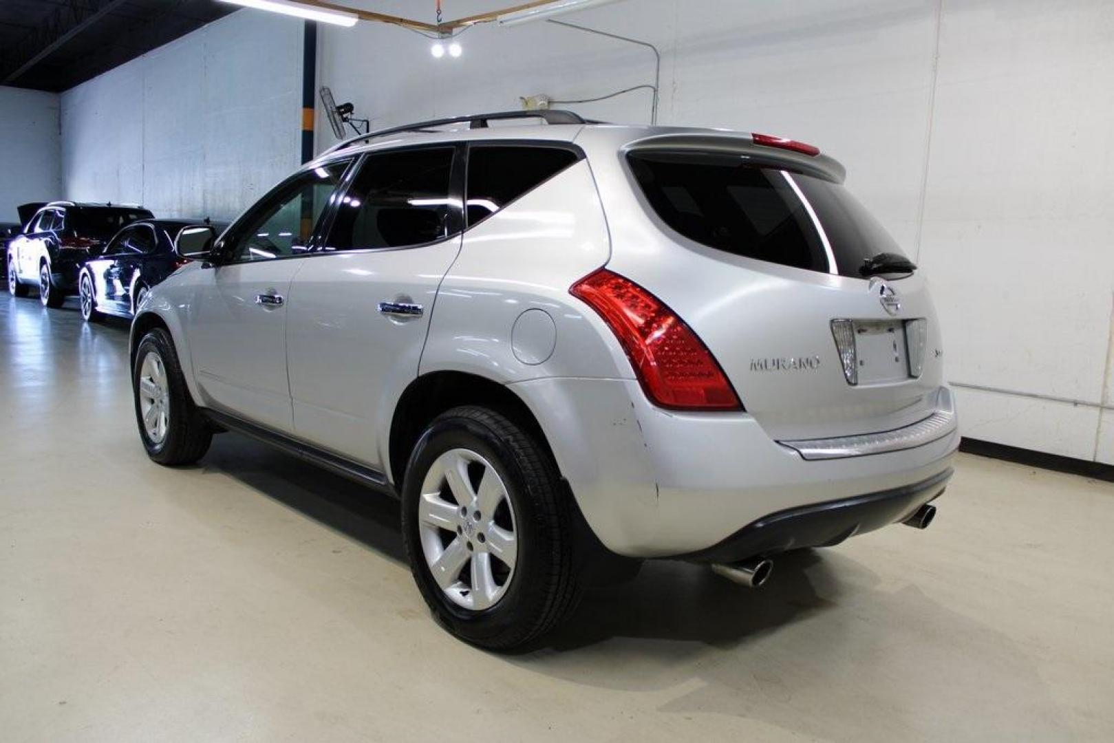 2006 Brilliant Aluminum Clearcoat Metallic /Charcoal Nissan Murano S (JN8AZ08WX6W) with an 3.5L V6 DOHC 24V engine, CVT transmission, located at 15300 Midway Rd., Addison, TX, 75001, (972) 702-0011, 32.958321, -96.838074 - Photo#3