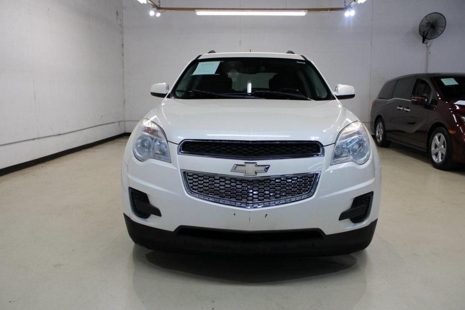 2014 White Diamond Tricoat /Jet Black Chevrolet Equinox LT (1GNALBEK5EZ) with an 2.4L 4-Cylinder SIDI DOHC engine, Automatic transmission, located at 15300 Midway Rd., Addison, TX, 75001, (972) 702-0011, 32.958321, -96.838074 - Photo#5