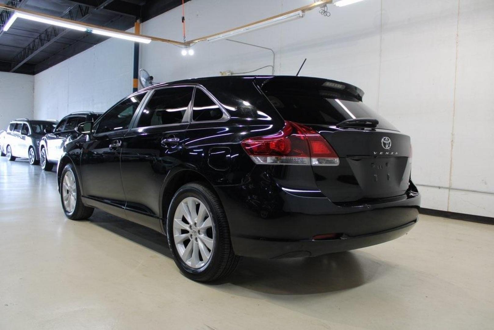 2013 Attitude Black Toyota Venza XLE (4T3ZA3BB6DU) with an 2.7L I4 SMPI DOHC engine, Automatic transmission, located at 15300 Midway Rd., Addison, TX, 75001, (972) 702-0011, 32.958321, -96.838074 - Photo#3