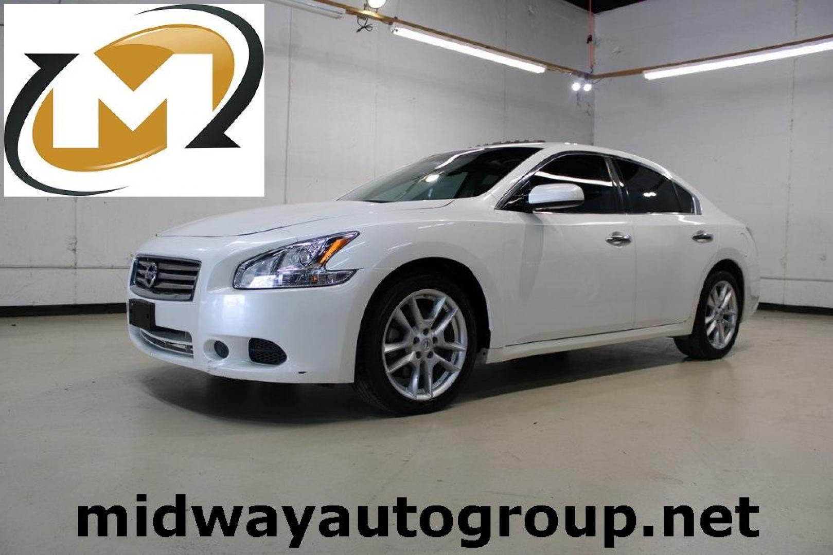 2012 Winter Frost Pearl /Charcoal Nissan Maxima 3.5 S (1N4AA5AP5CC) with an 3.5L V6 DOHC 24V engine, CVT transmission, located at 15300 Midway Rd., Addison, TX, 75001, (972) 702-0011, 32.958321, -96.838074 - Photo#0