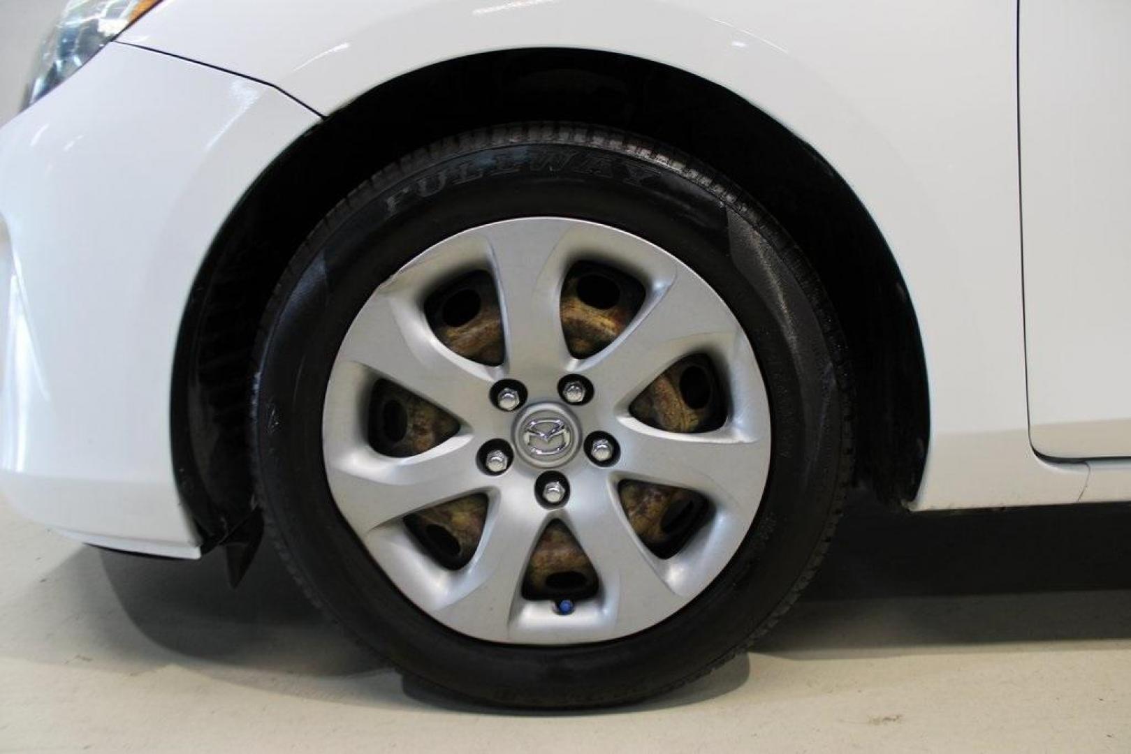 2013 Crystal White Pearl Mica /Black Mazda Mazda3 i Sport (JM1BL1U78D1) with an 2.0L 4-Cylinder engine, Automatic transmission, located at 15300 Midway Rd., Addison, TX, 75001, (972) 702-0011, 32.958321, -96.838074 - Photo#8