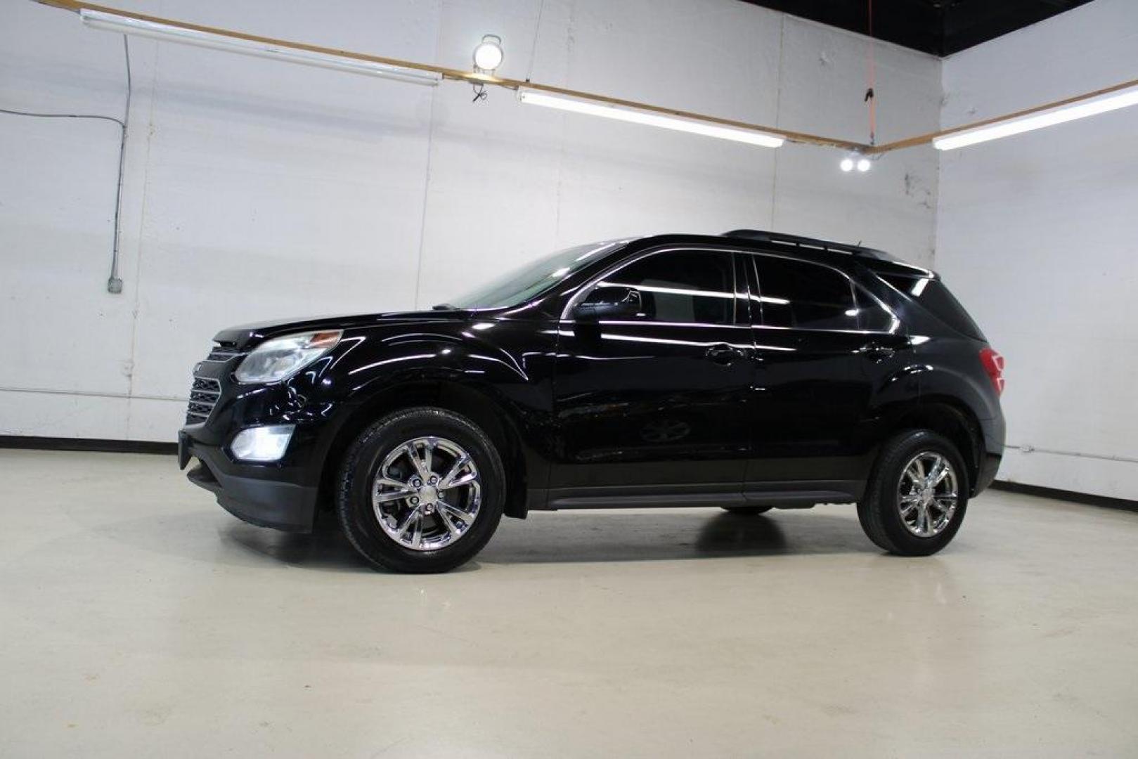 2017 Mosaic Black Metallic /Jet Black Chevrolet Equinox LT (2GNALCEK6H6) with an 2.4L 4-Cylinder SIDI DOHC VVT engine, Automatic transmission, located at 15300 Midway Rd., Addison, TX, 75001, (972) 702-0011, 32.958321, -96.838074 - Photo#4