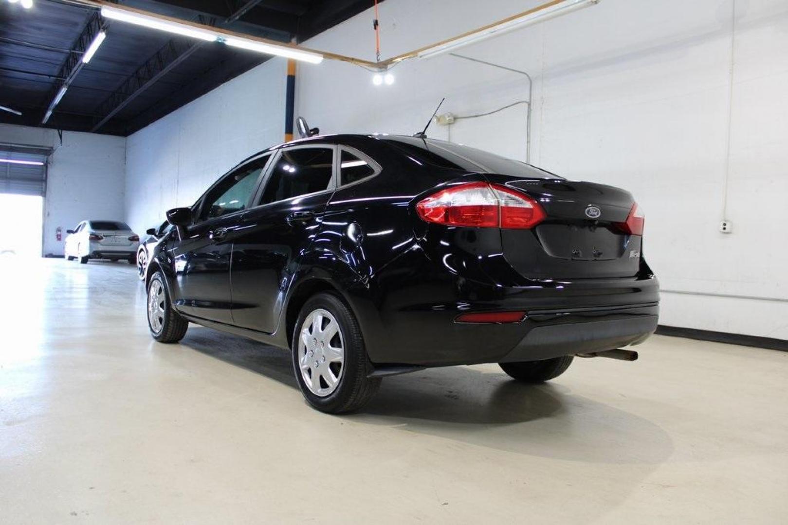 2018 Shadow Black /Charcoal Black Ford Fiesta S (3FADP4AJ3JM) with an 1.6L I4 Ti-VCT engine, Automatic transmission, located at 15300 Midway Rd., Addison, TX, 75001, (972) 702-0011, 32.958321, -96.838074 - Photo#3